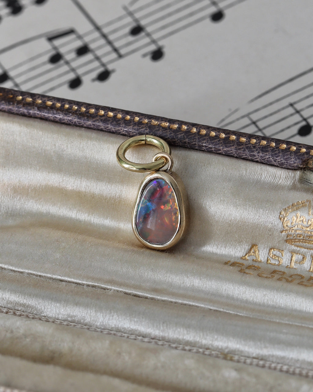 Vintage Opal Charm in 9ct Yellow Gold