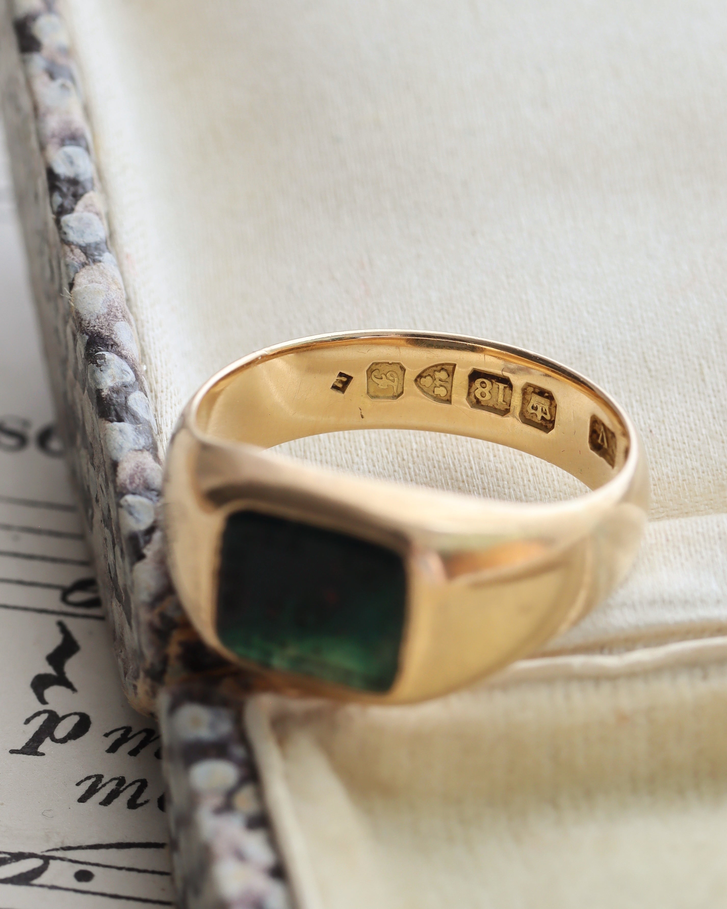 Edwardian 18ct Yellow Gold Bloodstone Intaglio Signet Ring