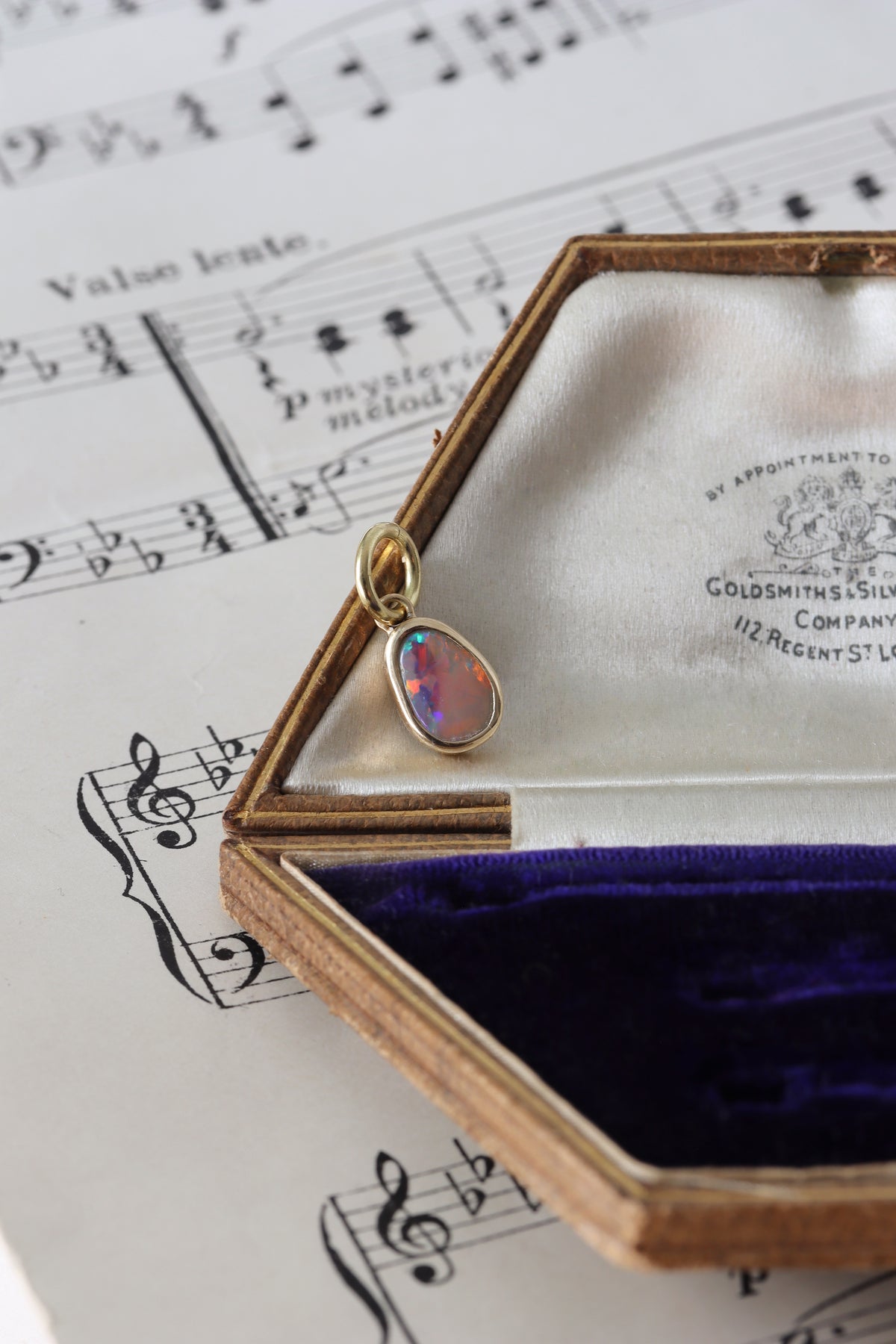 Vintage Opal Charm in 9ct Yellow Gold