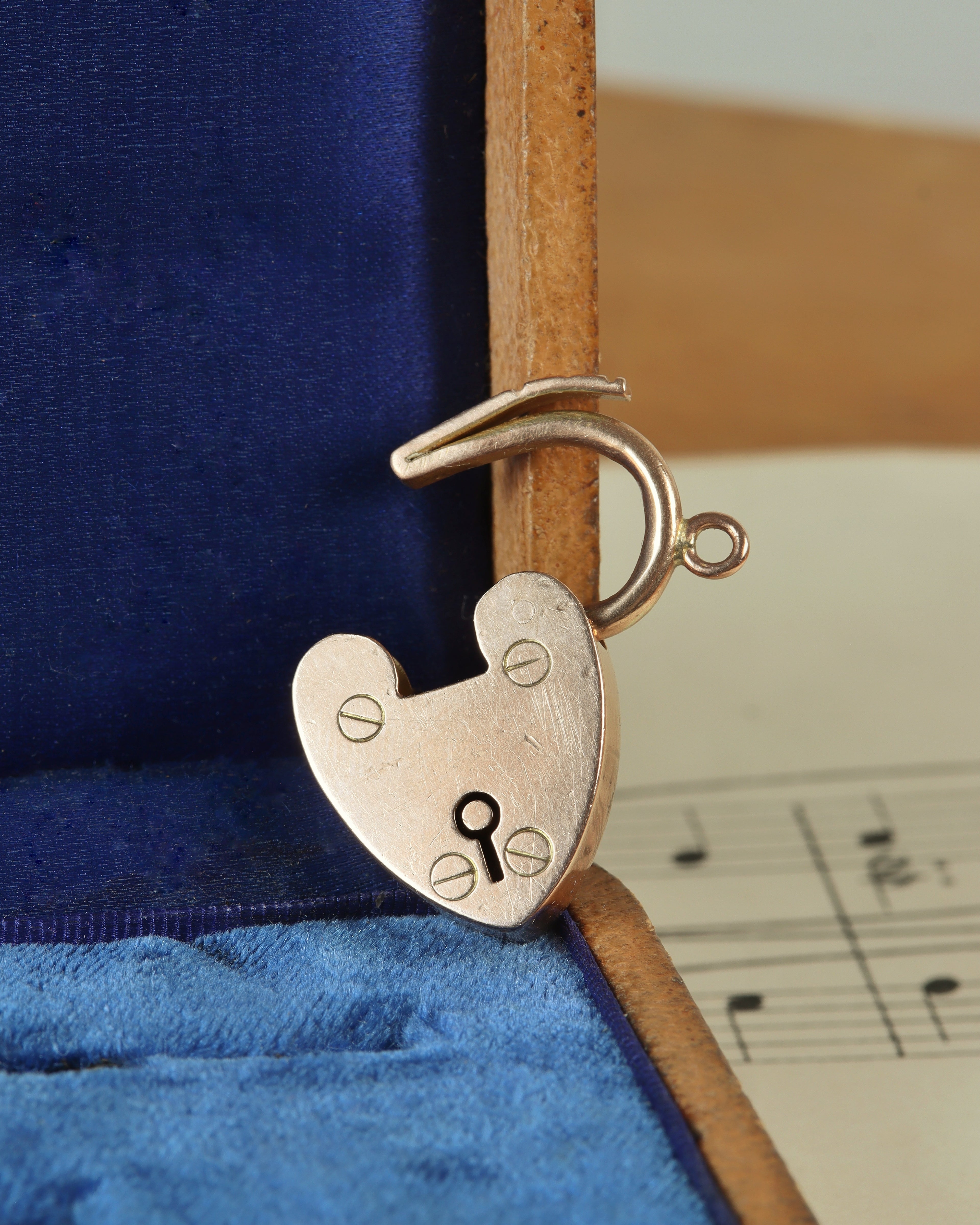 Victorian 9ct Rose Gold Heart Padlock Clasp