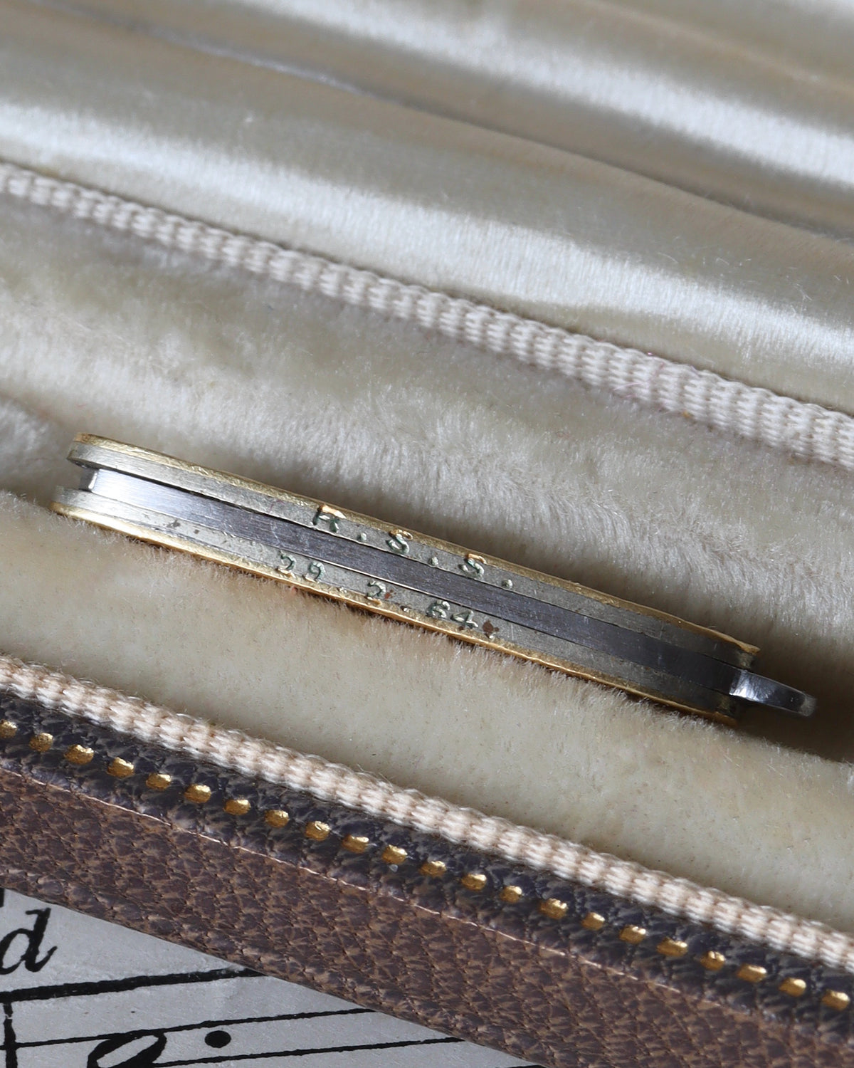 Vintage 18ct Yellow Gold Miniature Folding Penknife Charm