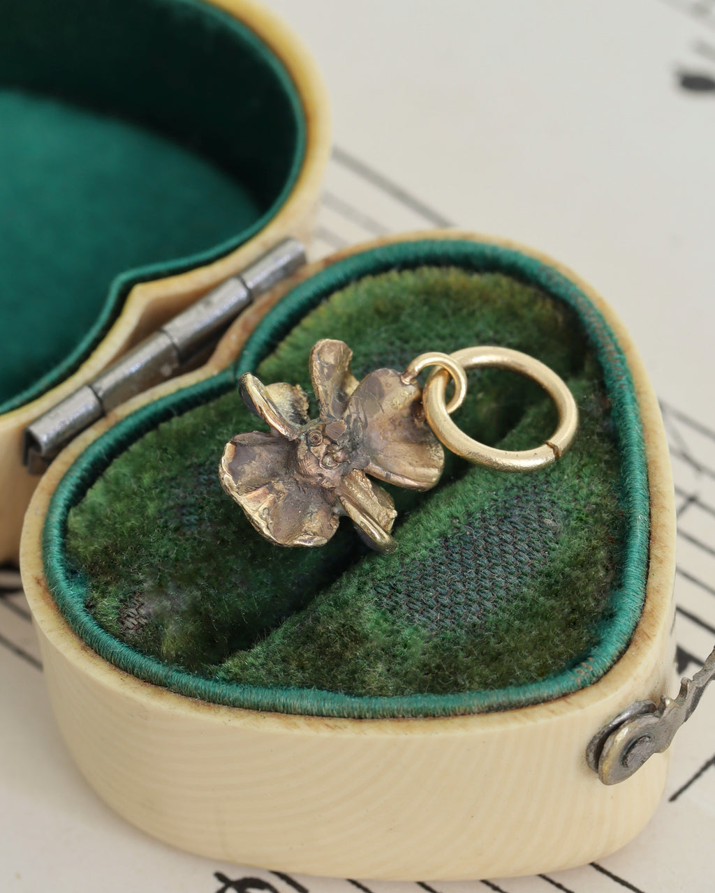 Victorian 14ct Gold Pansy Charm