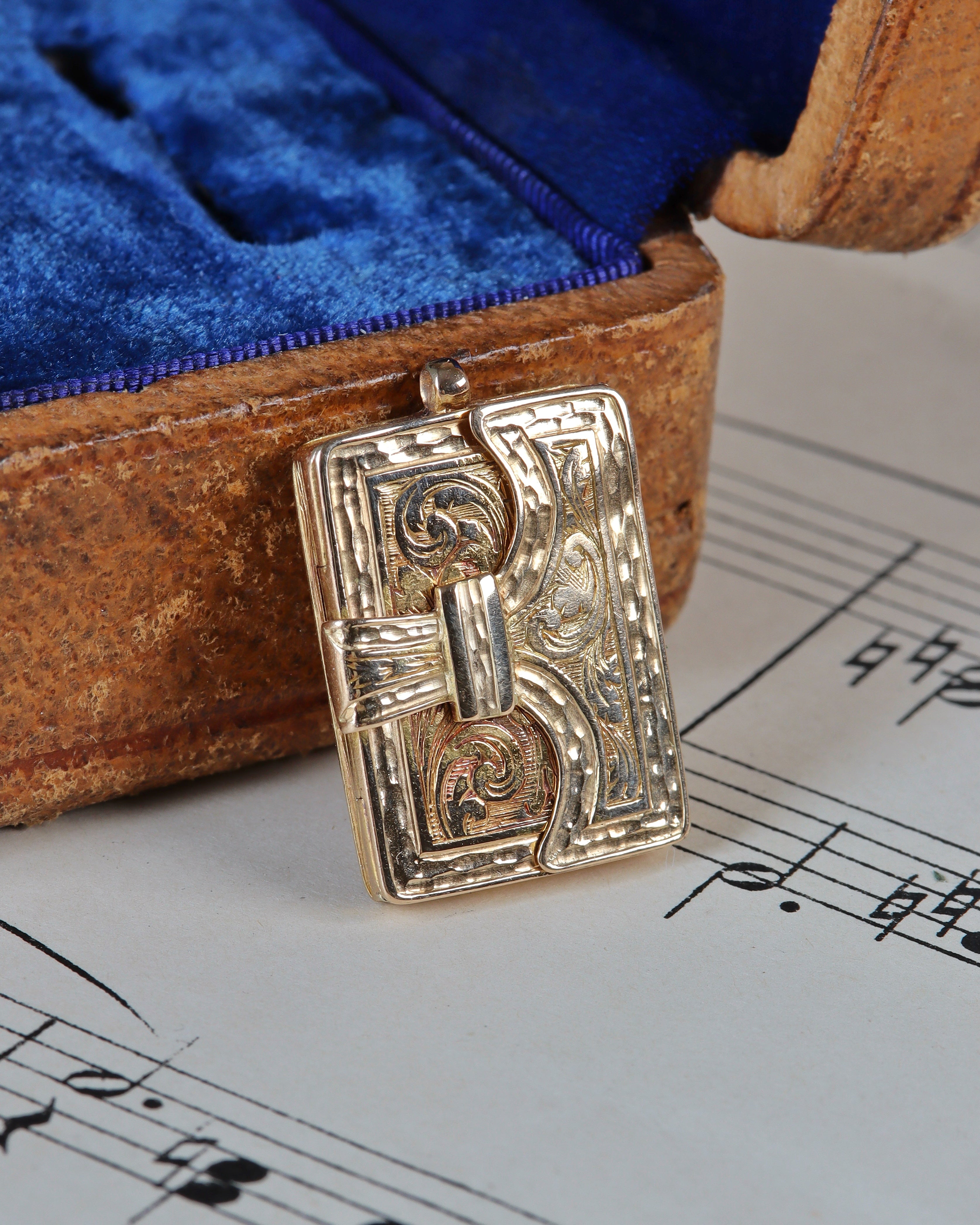 Victorian 14ct Gold Book Locket