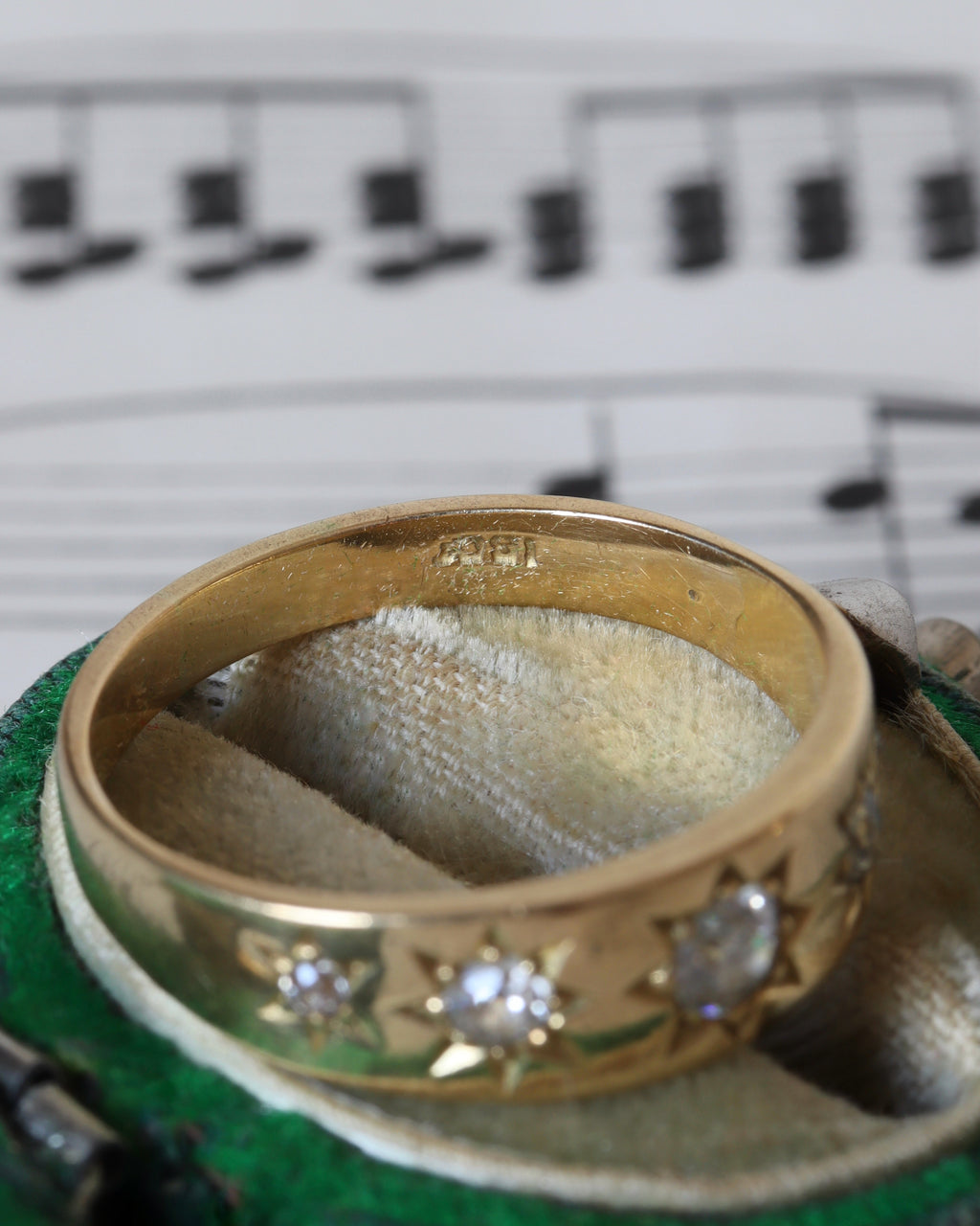 Victorian 18ct Gold Old Cut Diamond Starburst Ring