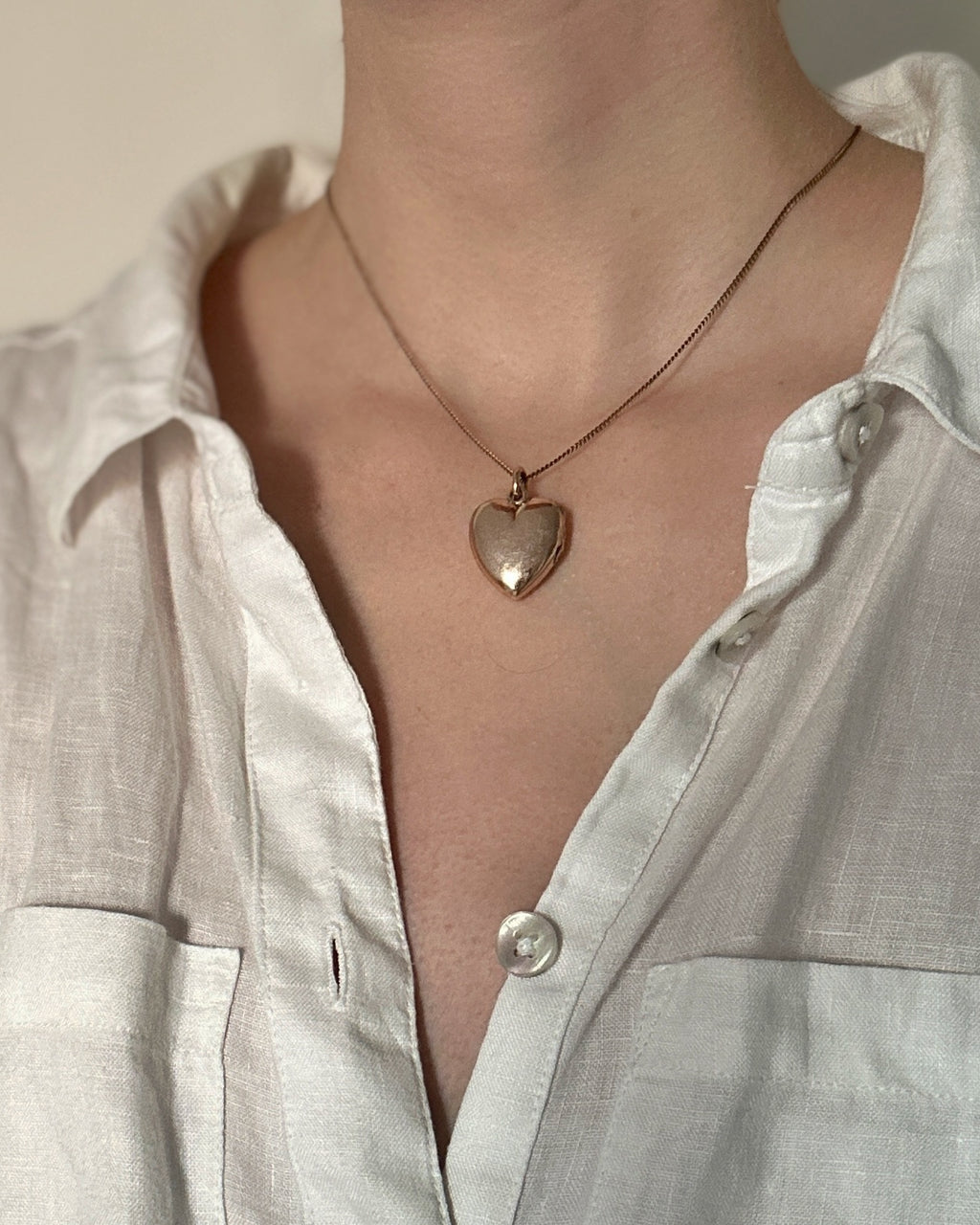 Antique Edwardian 9ct Gold Heart Locket