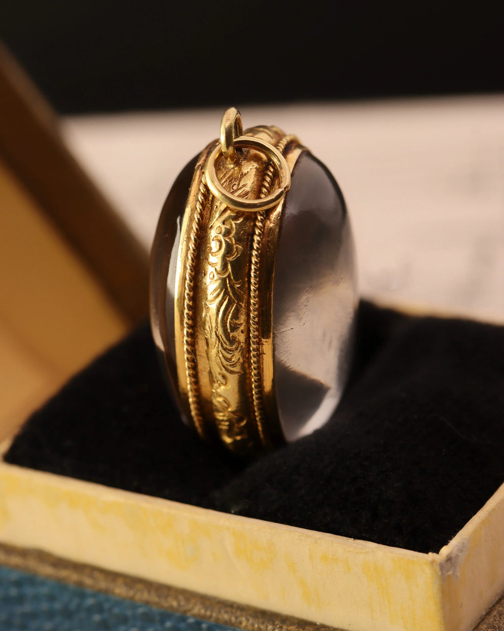 Antique Victorian 18ct Gold Pool of Light Locket