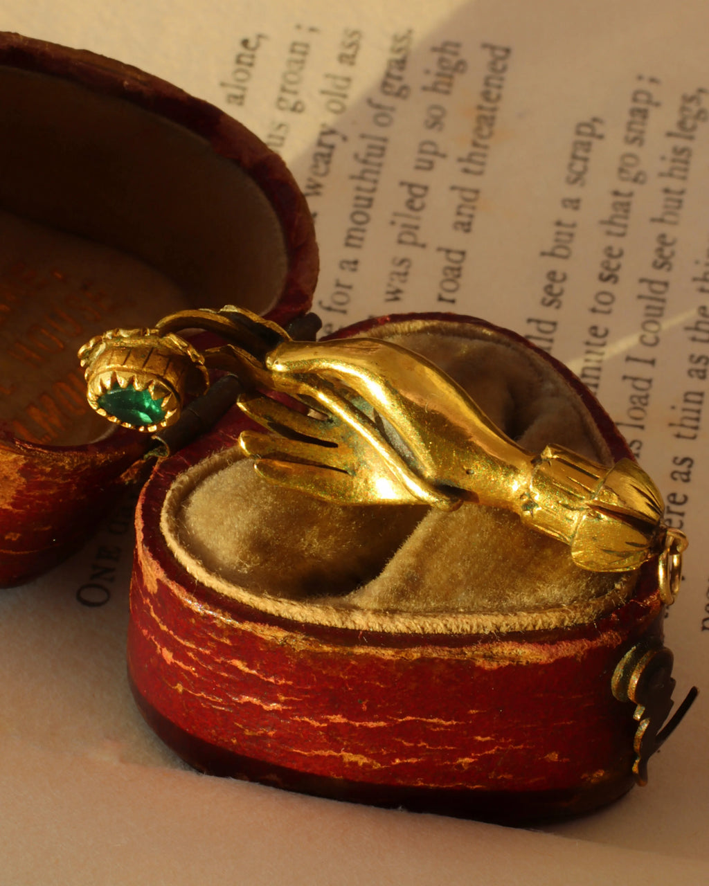 Georgian Hand Flower Paste Pendant