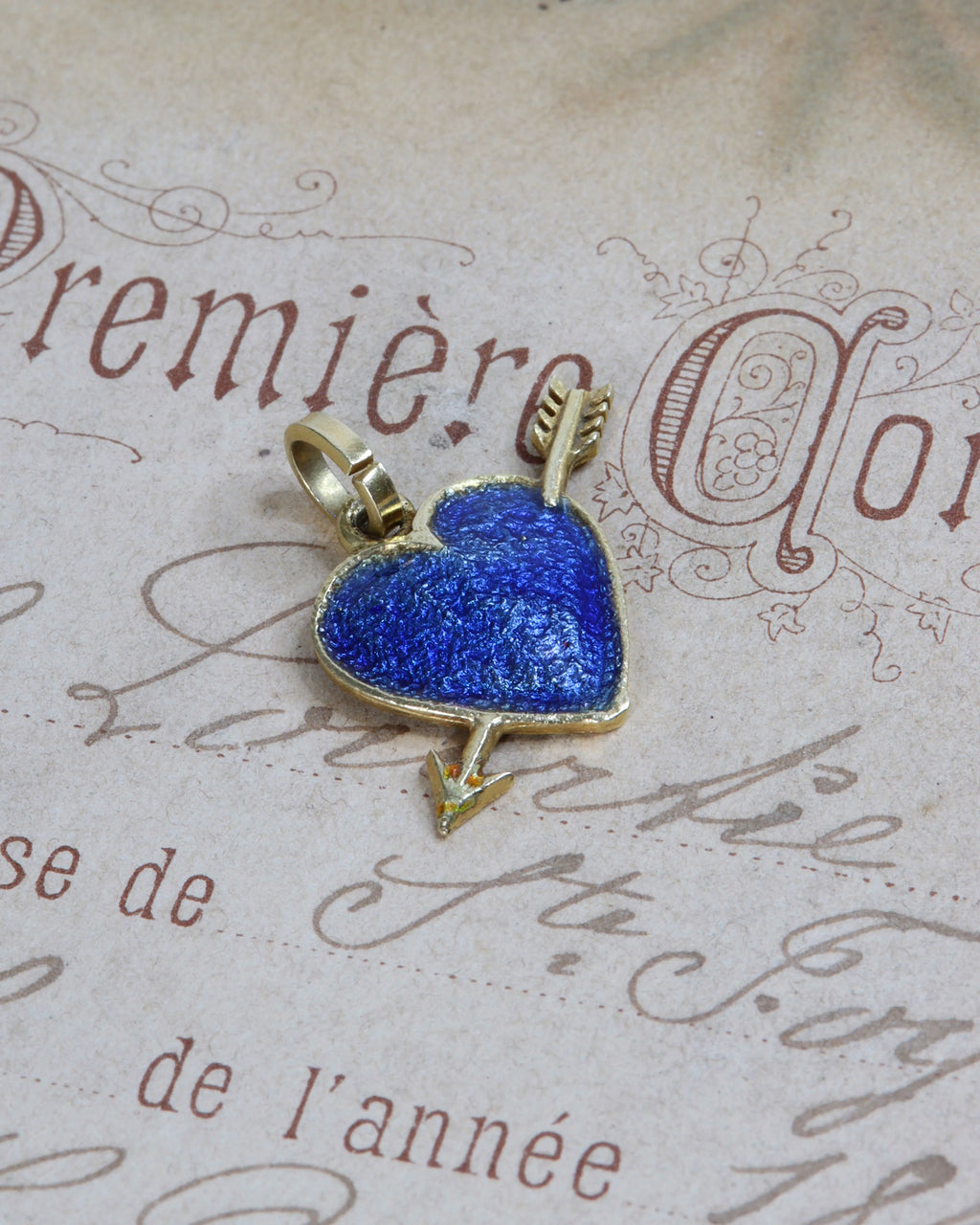 Vintage 18ct Gold Enamel Heart & Arrow Charm