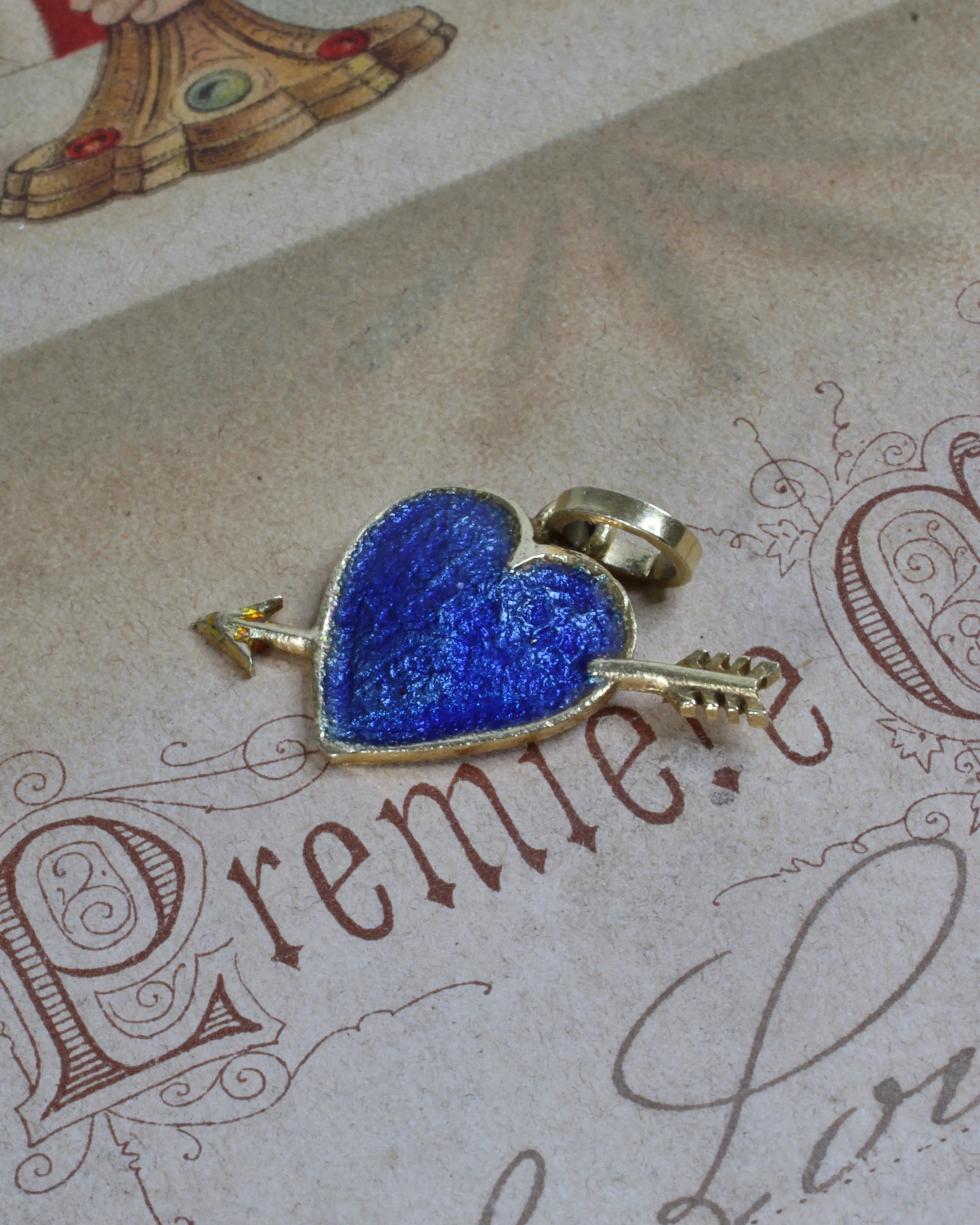 Vintage 18ct Gold Enamel Heart & Arrow Charm