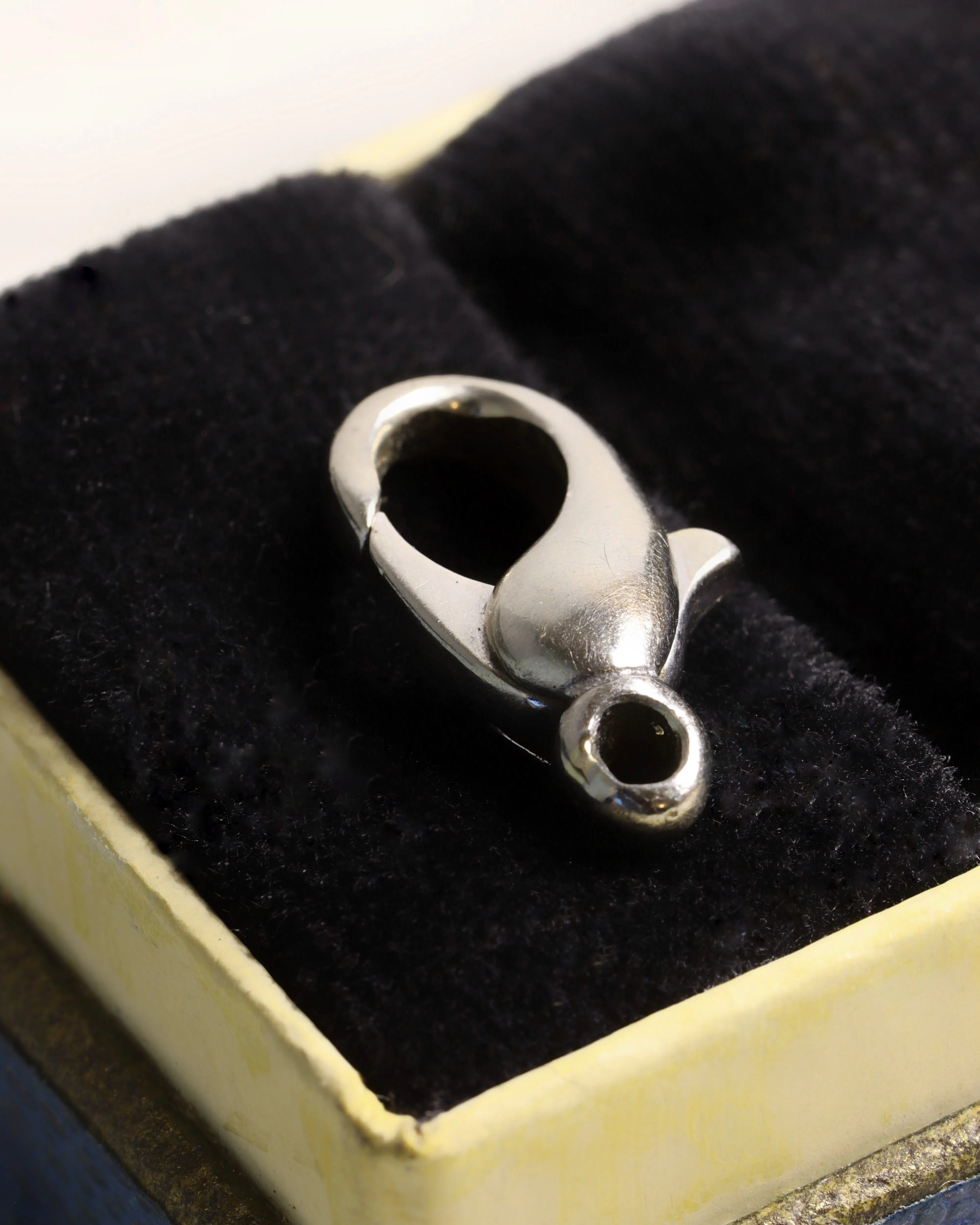 Art Deco 14ct White Gold & Diamond Small Lobster Clasp