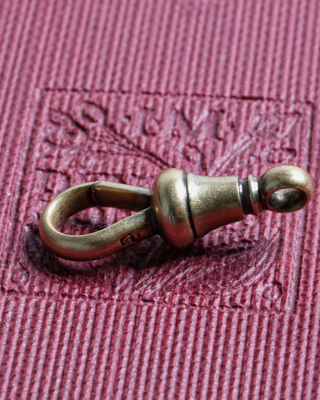 Victorian 15ct Gold Single Dog Clip