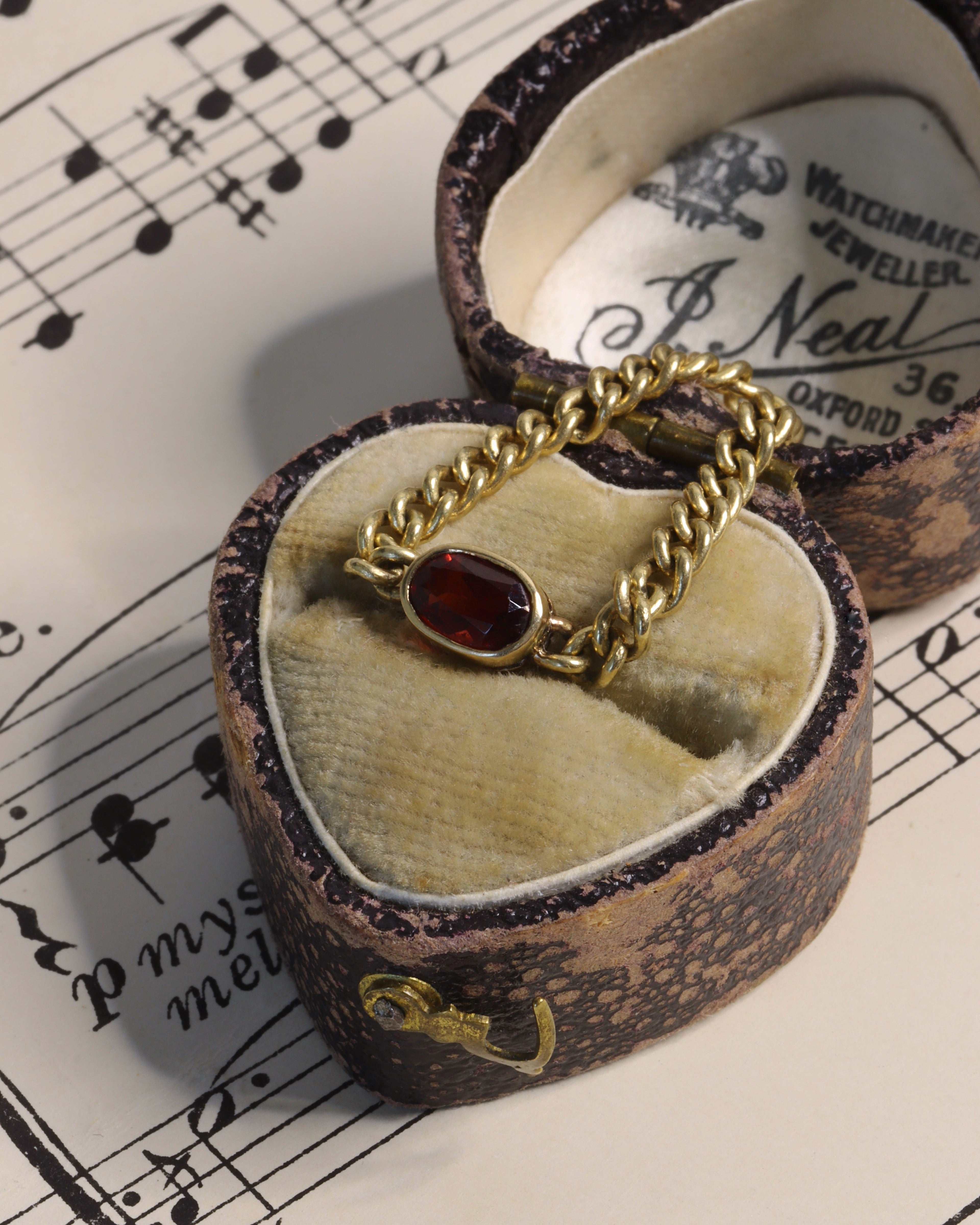 Garnet Curb Chain Ring