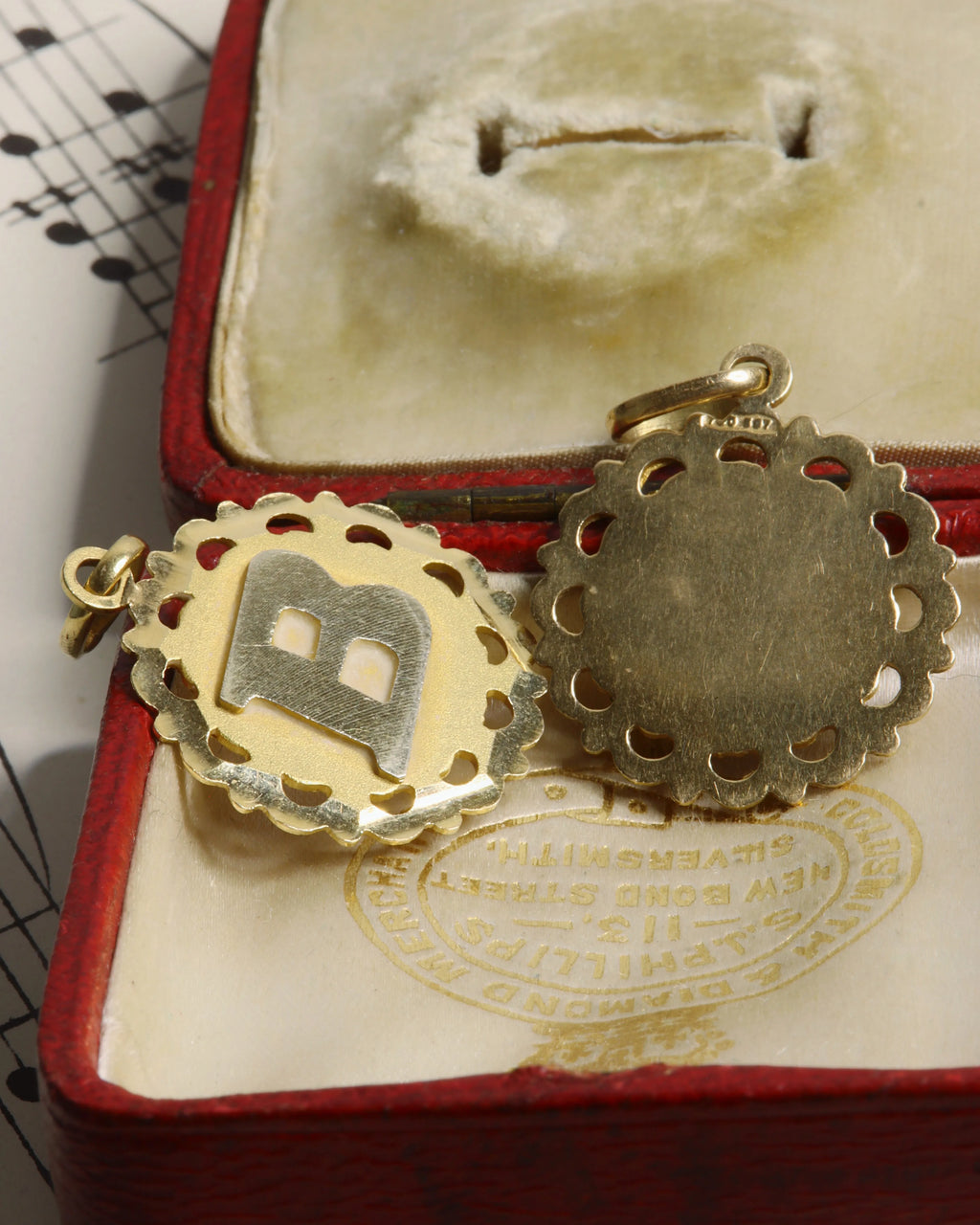 Two Vintage 18ct Gold Initial ‘B’ Pendants