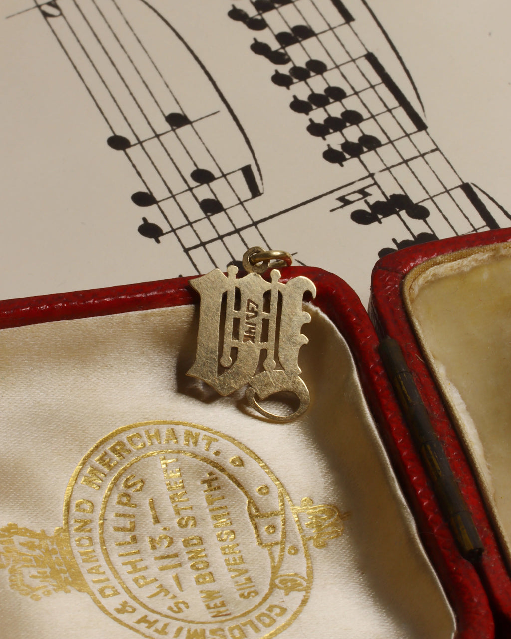 Gothic Initial ‘W’ Gold & Enamel Charm