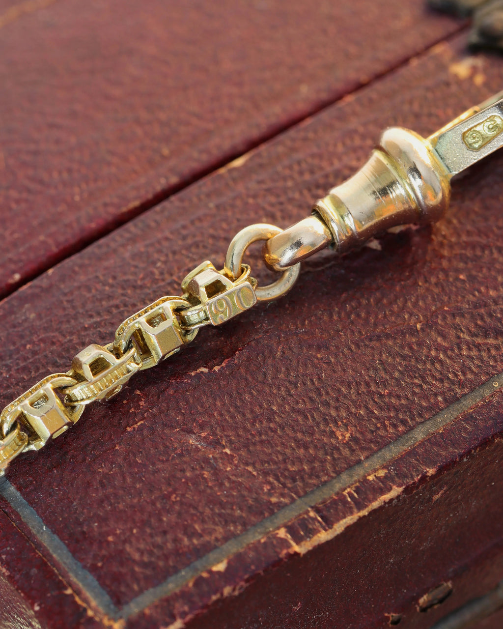 Victorian 9ct Gold Fancy Link Chain with Square Edged Dog Clip