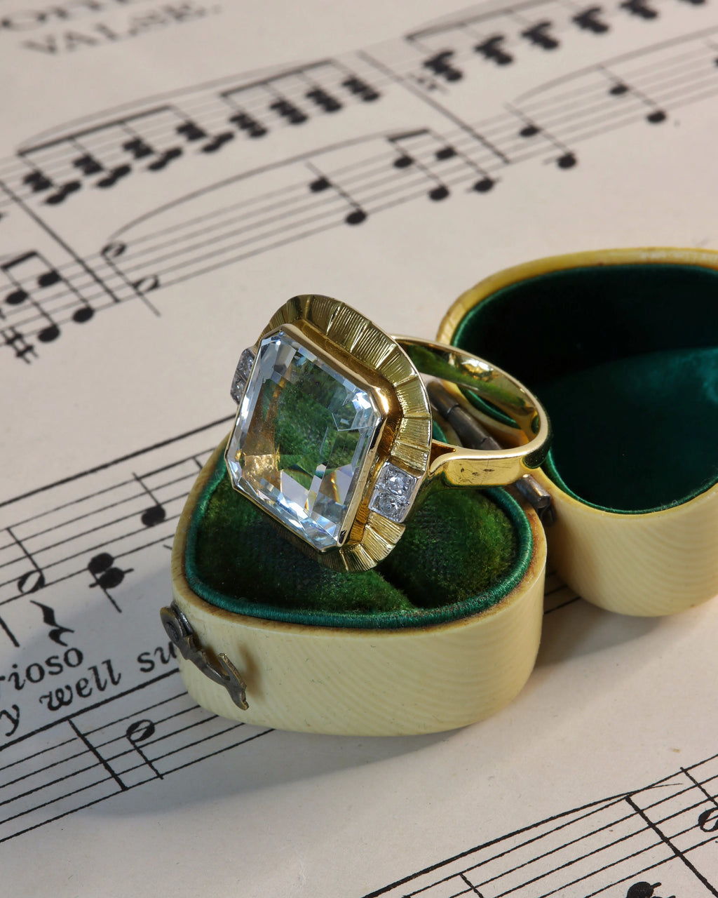 Vintage 18ct Gold and Aquamarine Cocktail Ring with Diamond Detail