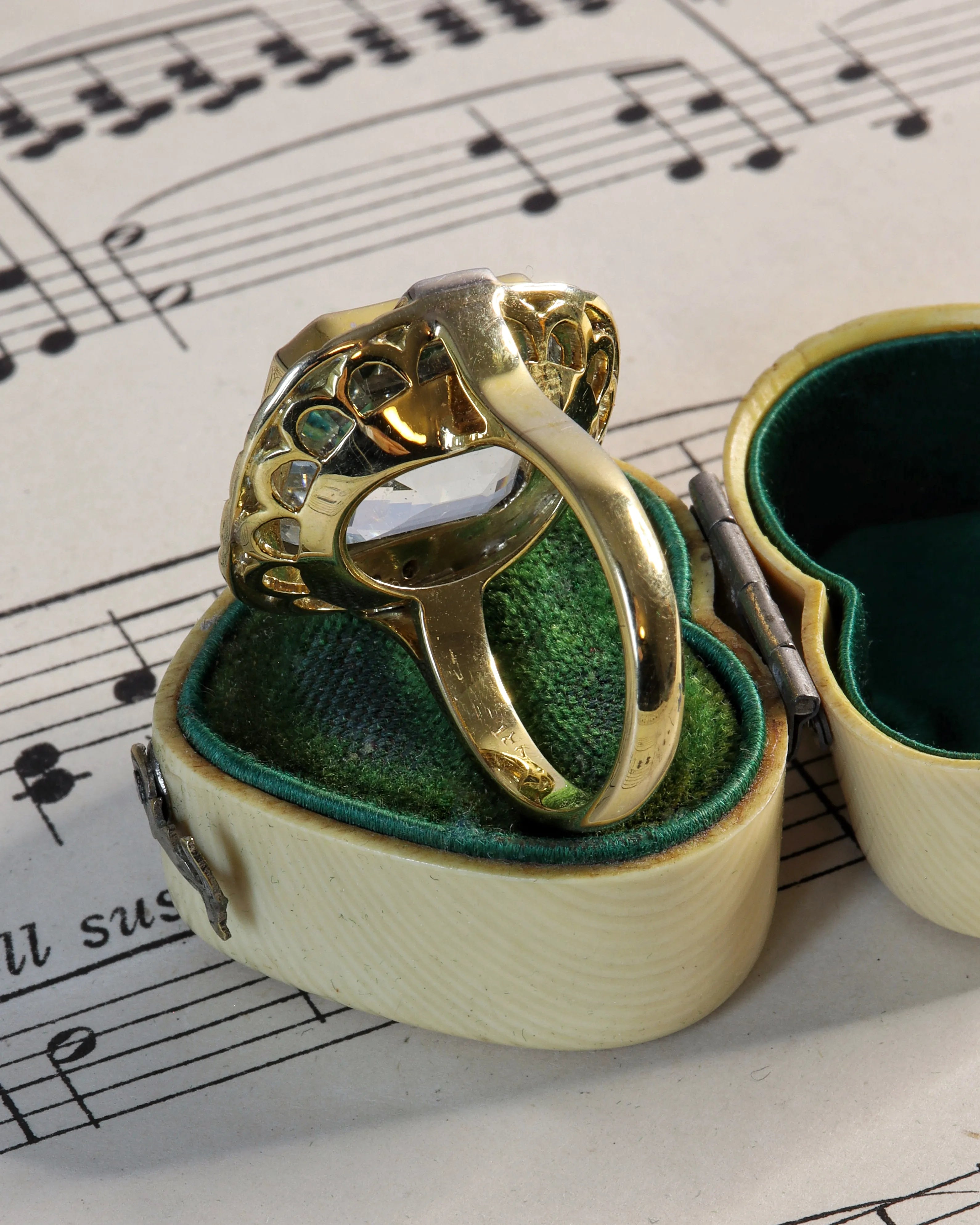Vintage 18ct Gold and Aquamarine Cocktail Ring with Diamond Detail