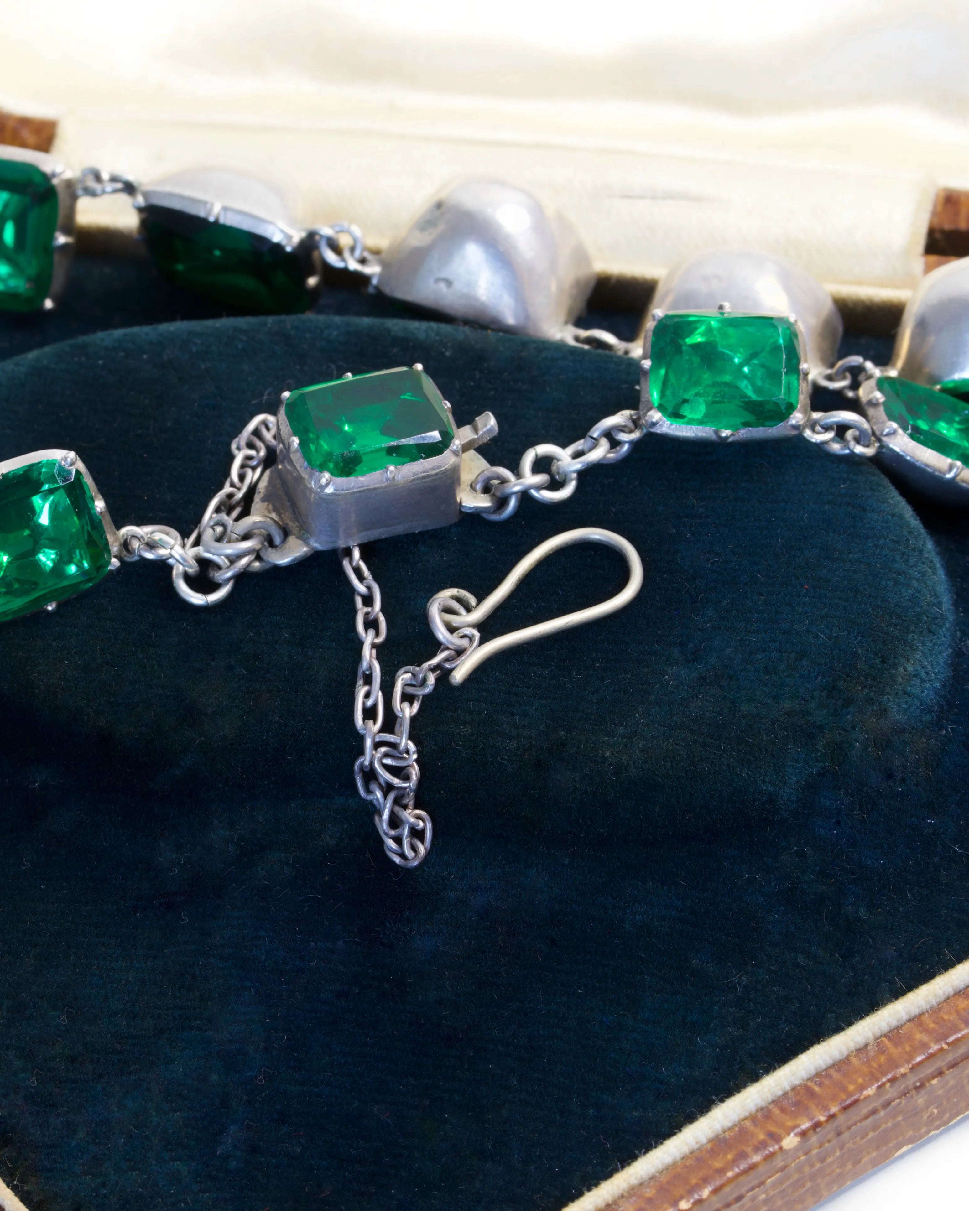Antique Georgian Emerald Paste Rivière Necklace in Silver
