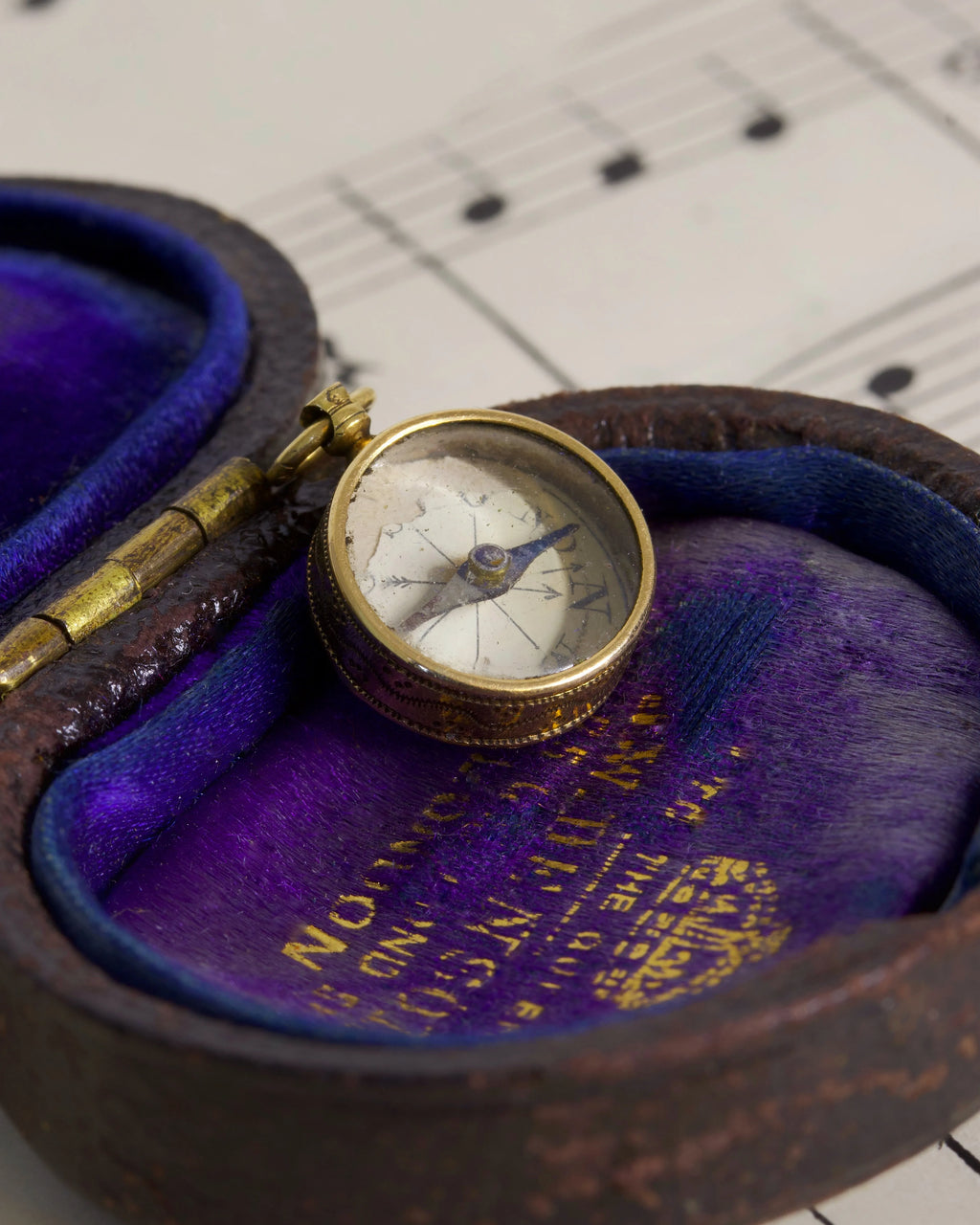 Georgian 9ct Gold Compass Charm
