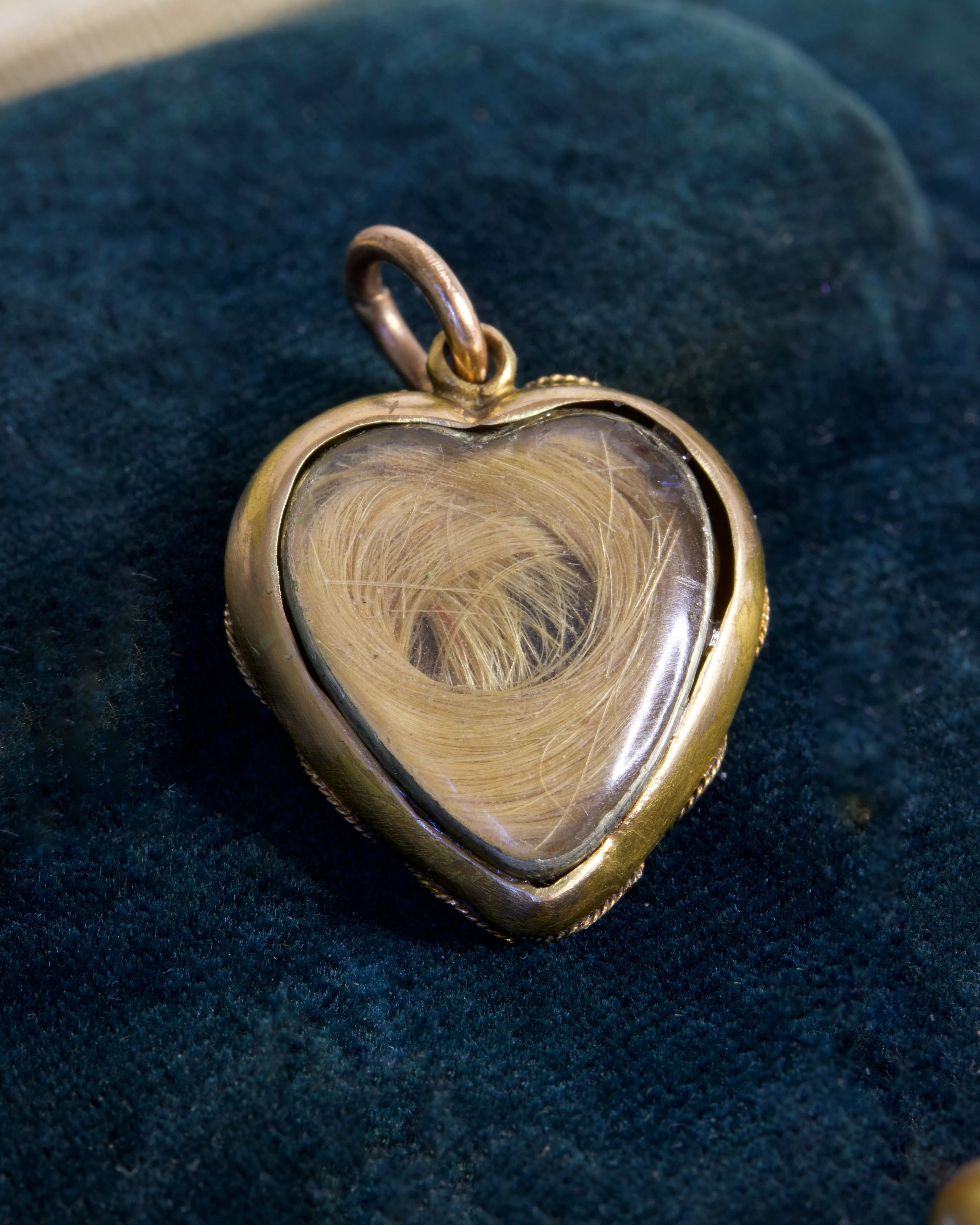 Victorian 14ct Gold Almandine Garnet Locket Pendant
