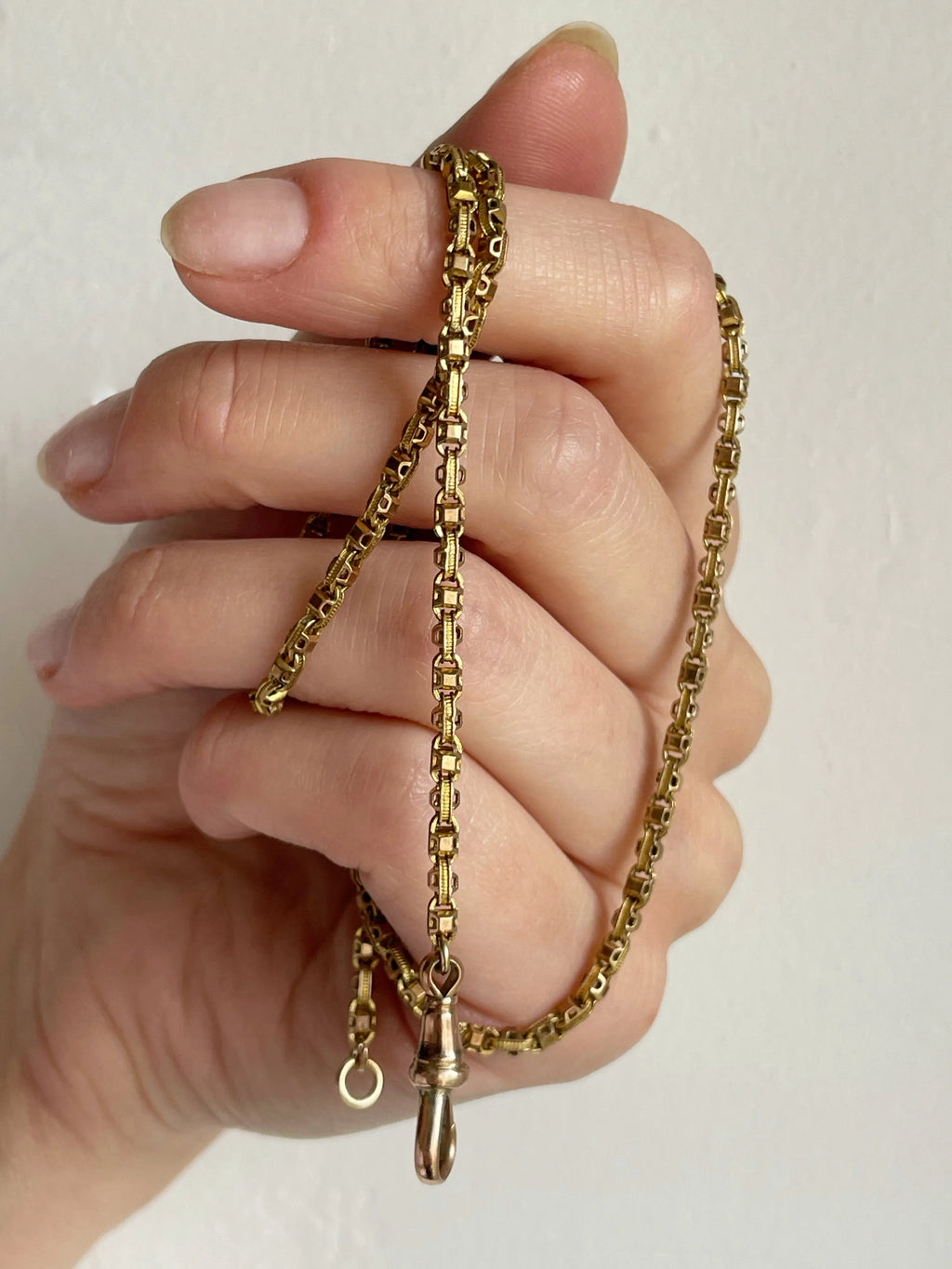 Victorian 9ct Gold Fancy Link Chain with Dog Clip