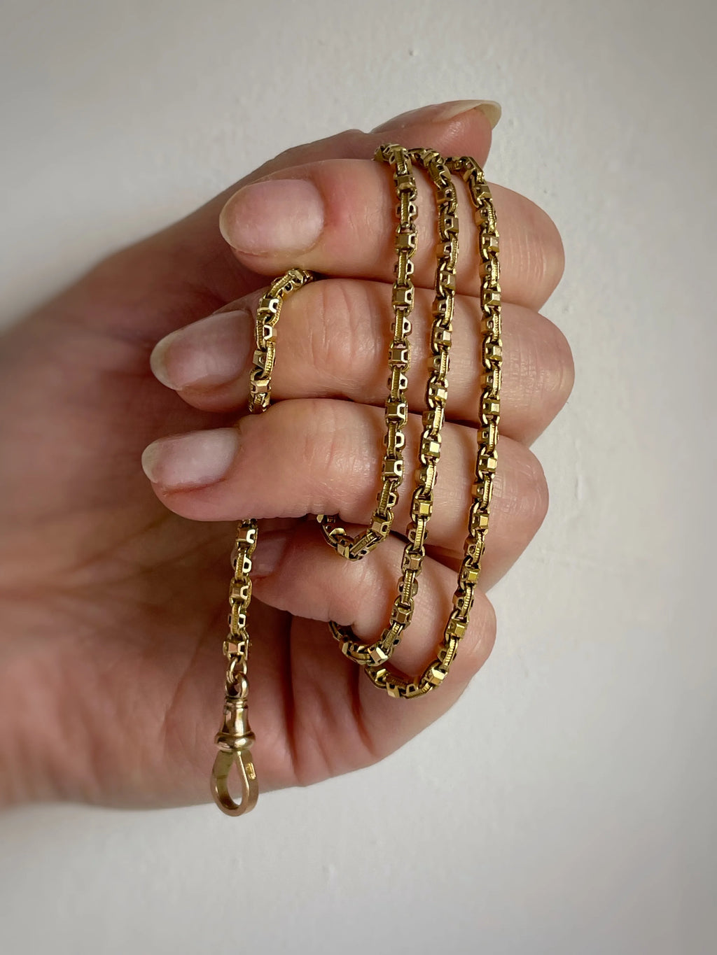 Victorian 9ct Gold Fancy Link Chain with Square Edged Dog Clip