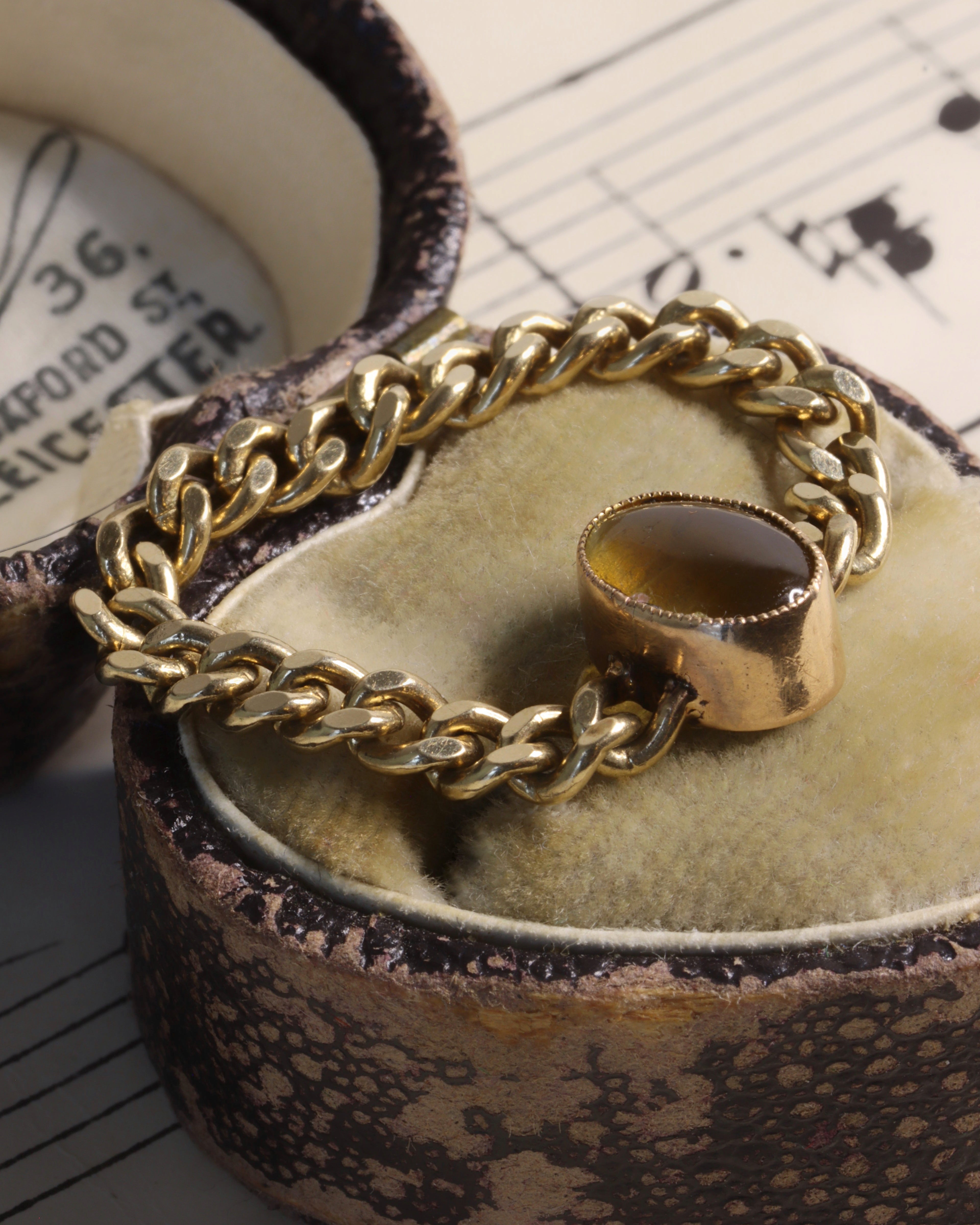 Antique Victorian Cat’s Eye Chrysoberyl Chunky Curb Chain Ring