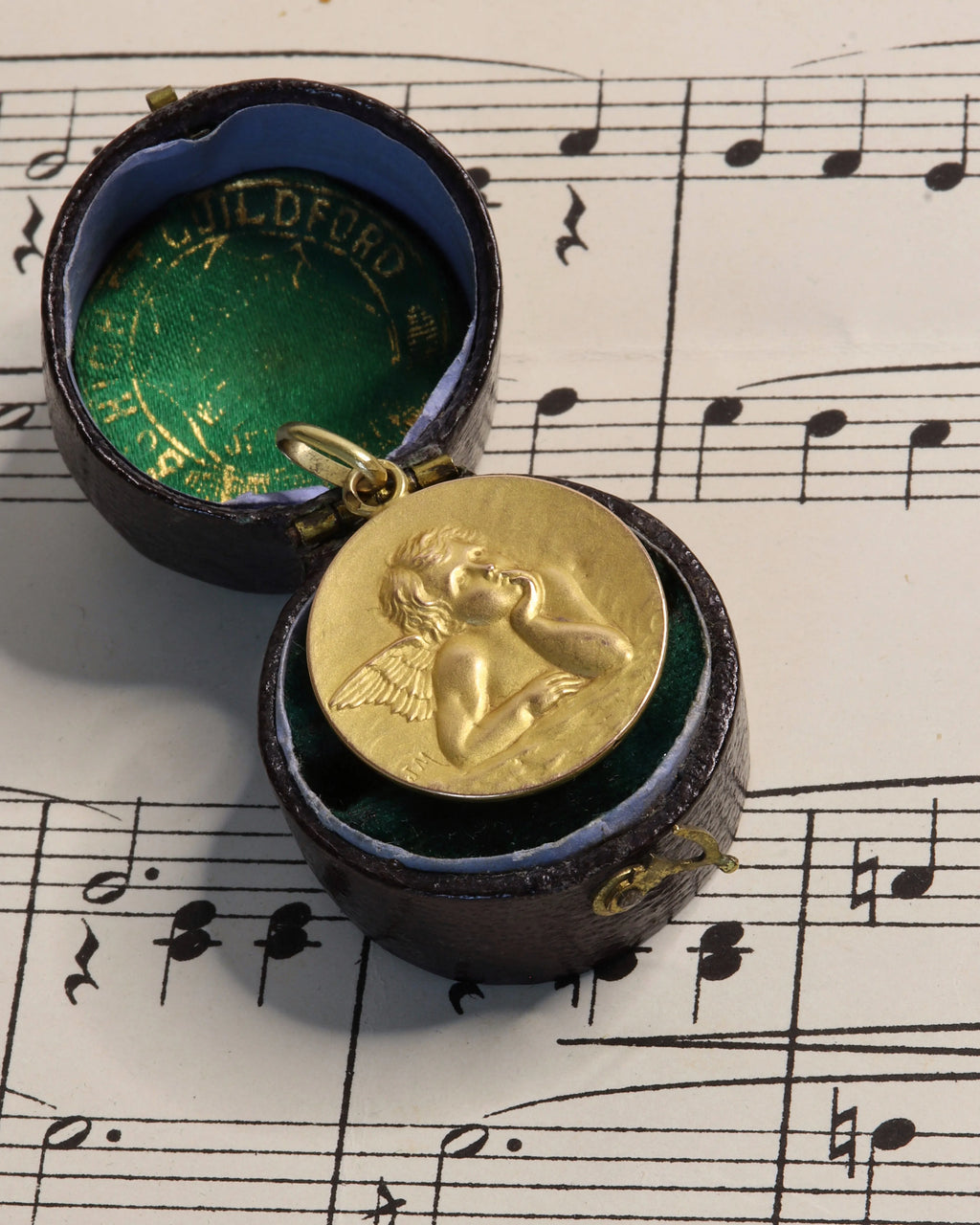 French 18ct Gold Cherub Pendant