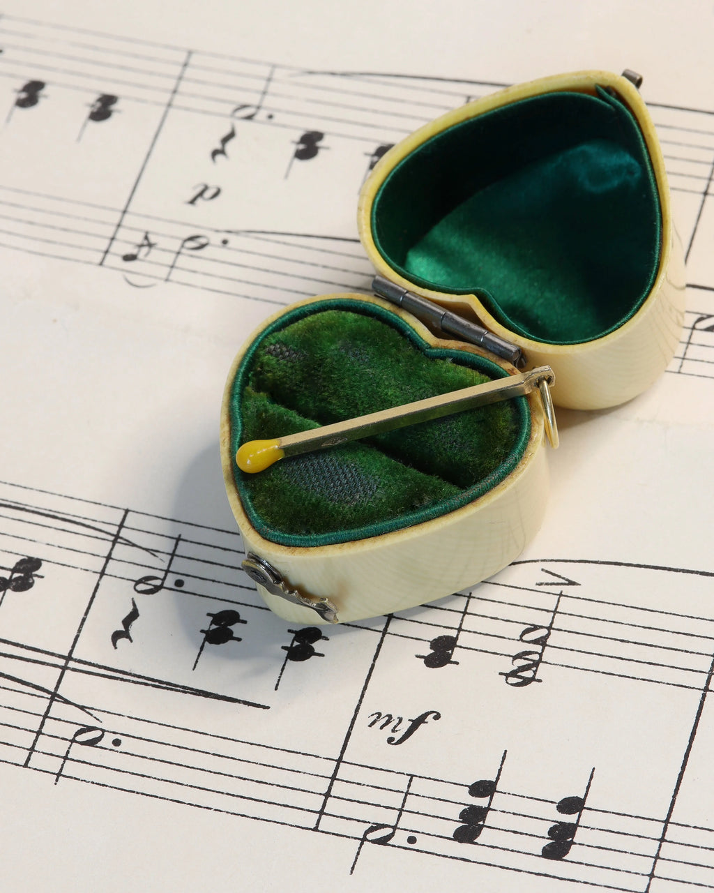 Vintage 9ct Gold Yellow Enamelled Matchstick Charm