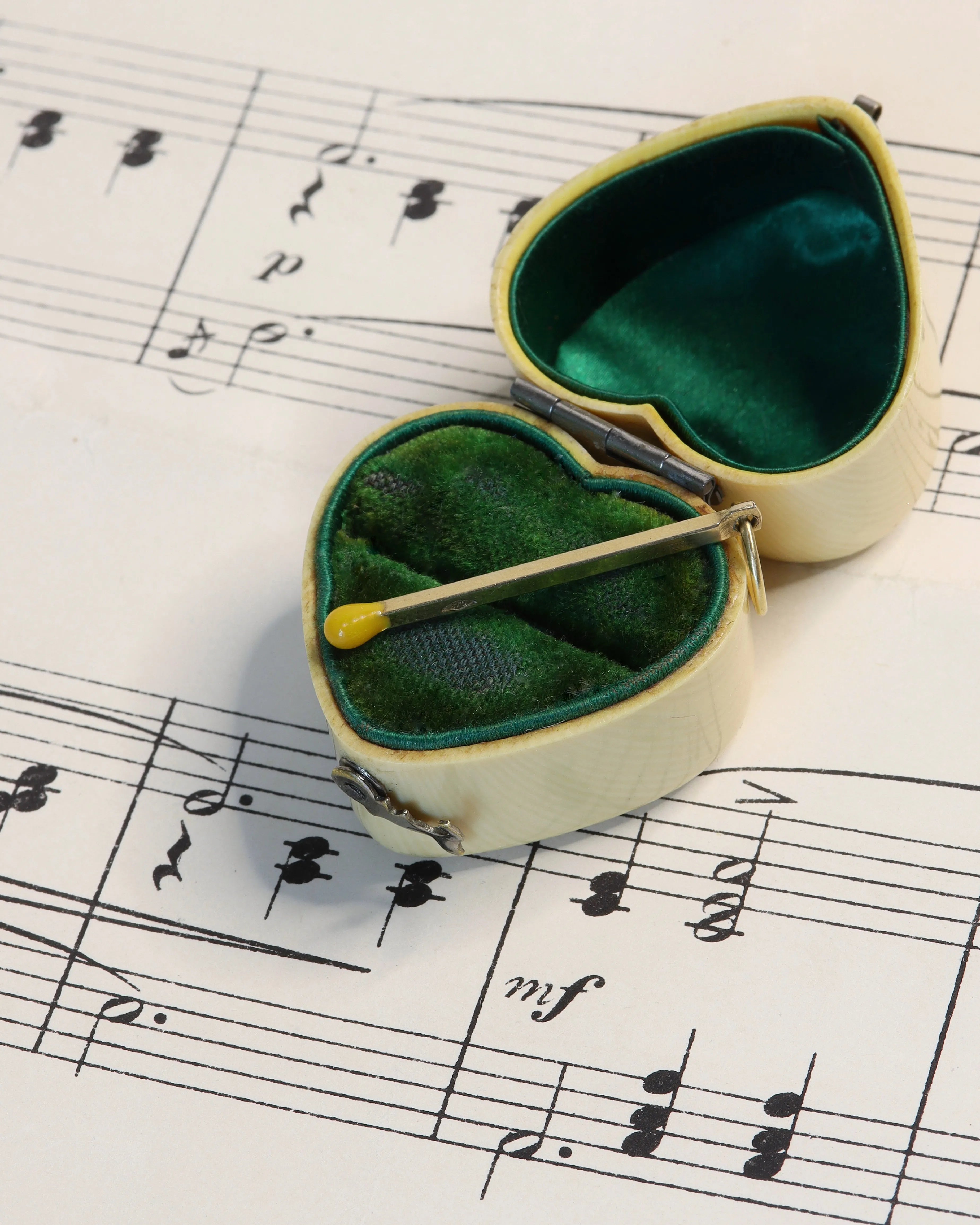 Vintage 9ct Gold Yellow Enamelled Matchstick Charm