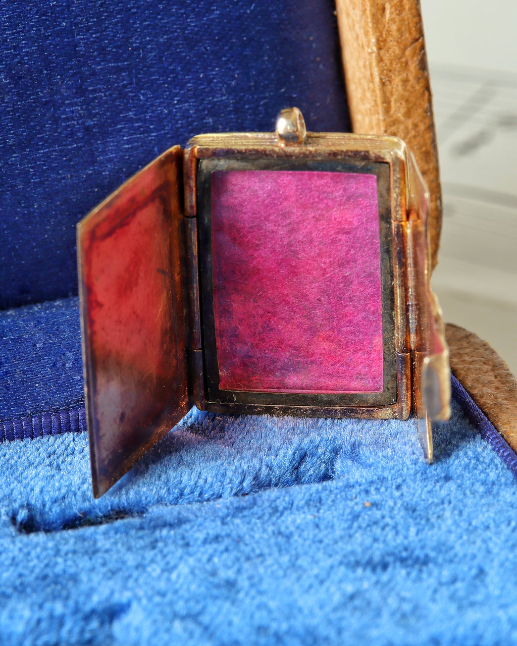 Victorian 14ct Gold Book Locket