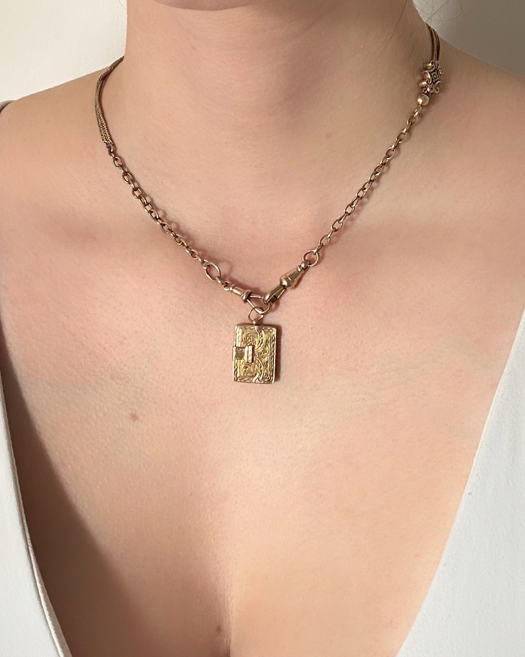 Victorian 14ct Gold Book Locket