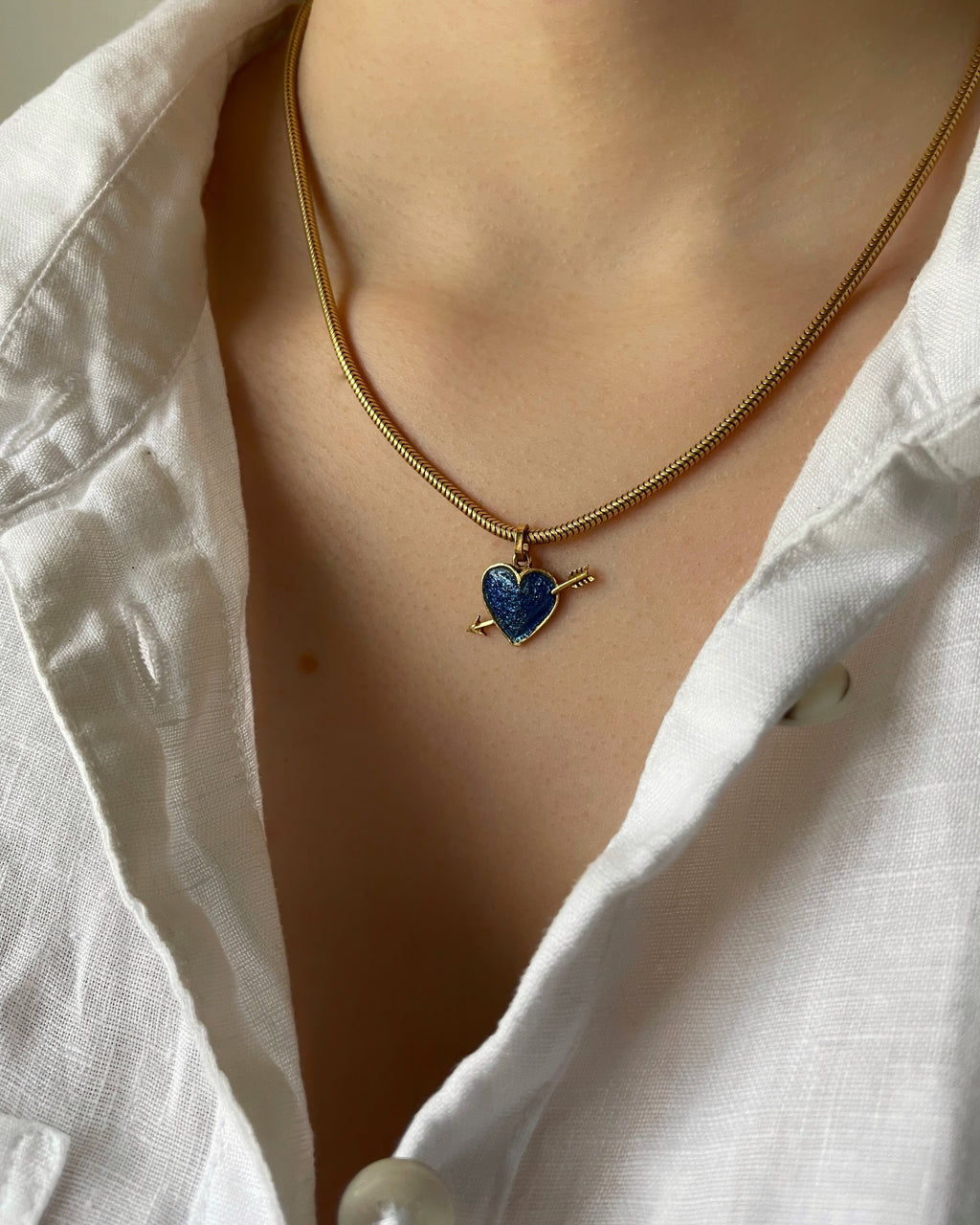 Vintage 18ct Gold Enamel Heart & Arrow Charm