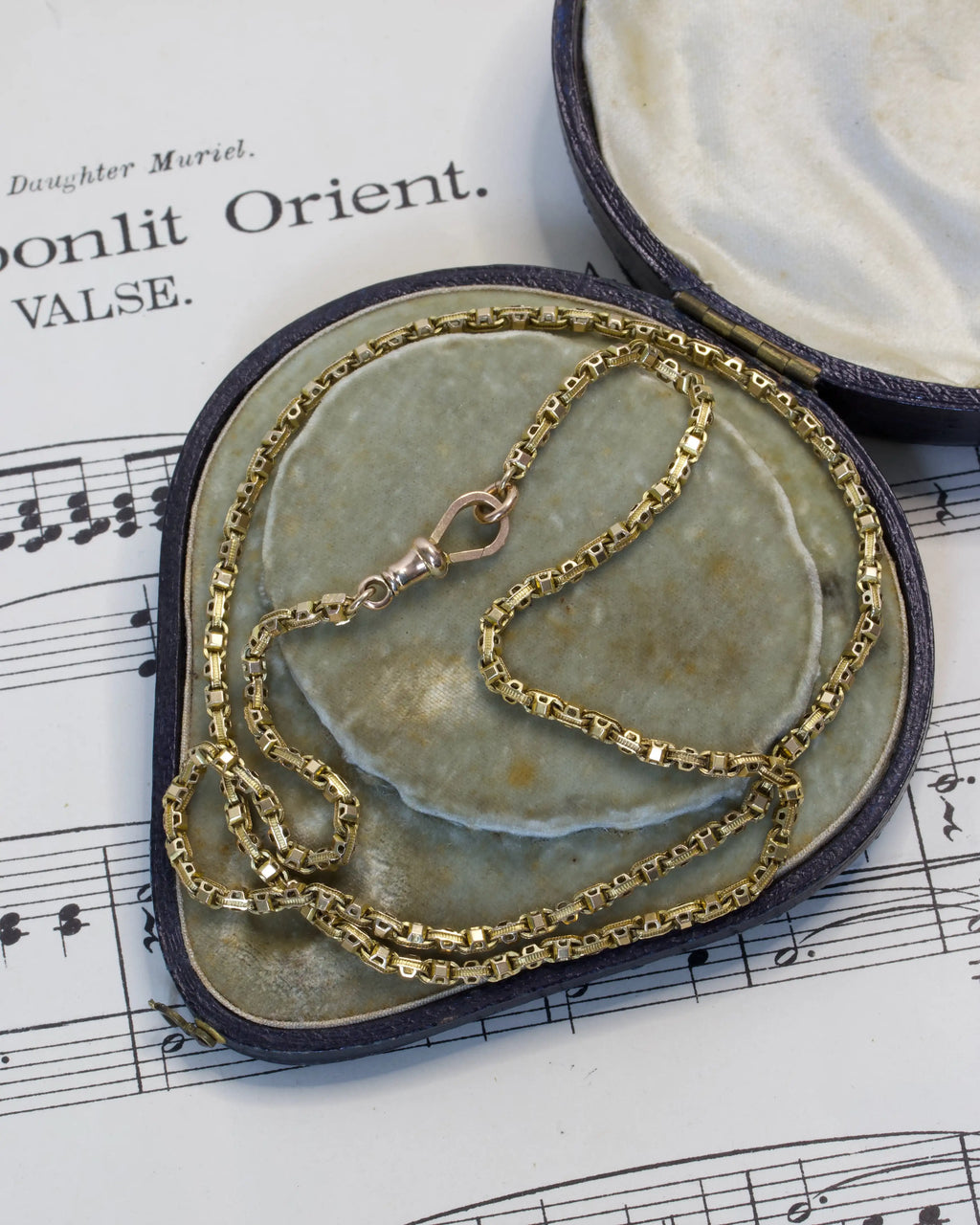 Victorian 9ct Gold Fancy Link Chain with Square Edged Dog Clip