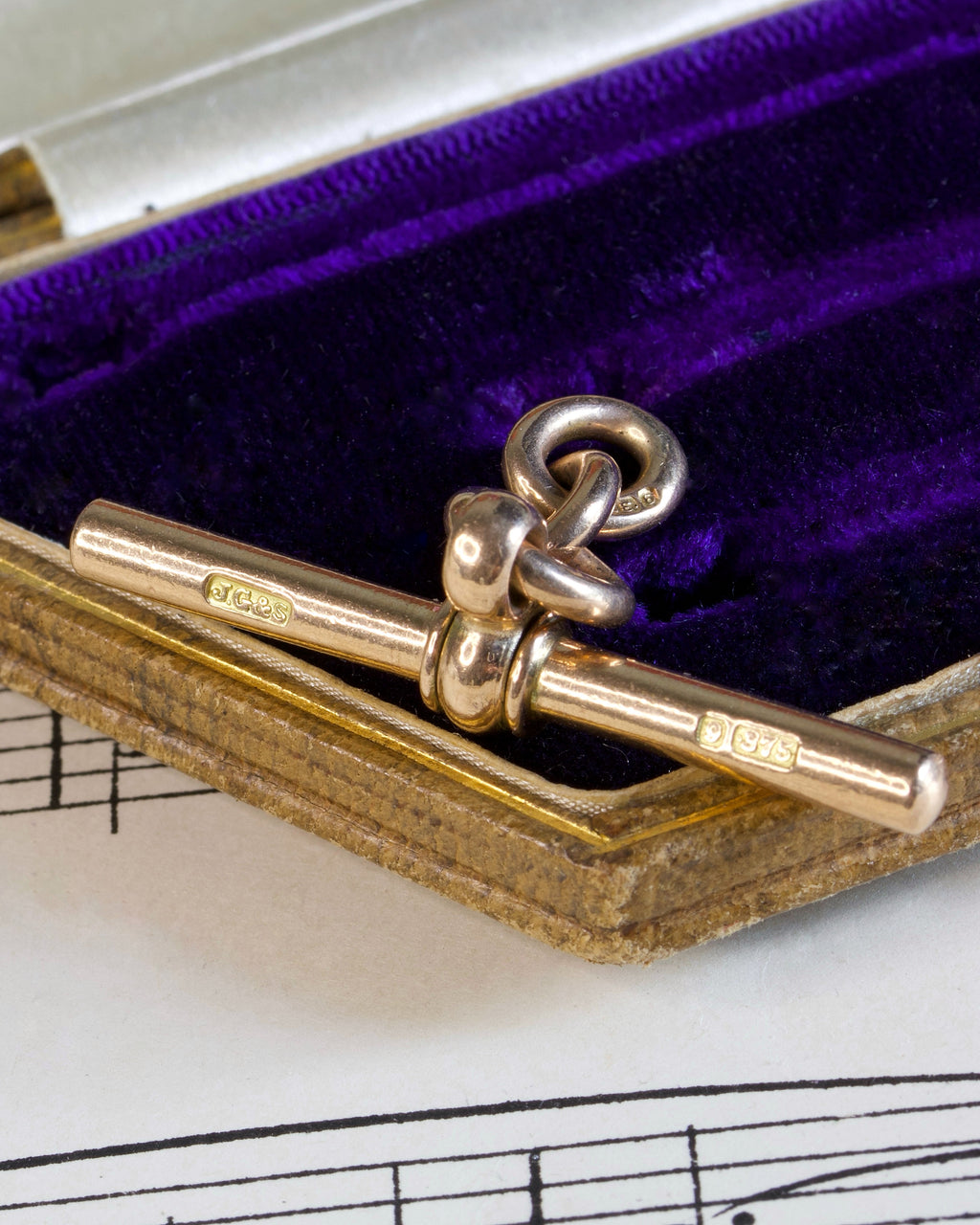 Antique Victorian 9ct Gold T-Bar With Extra Chunky Links