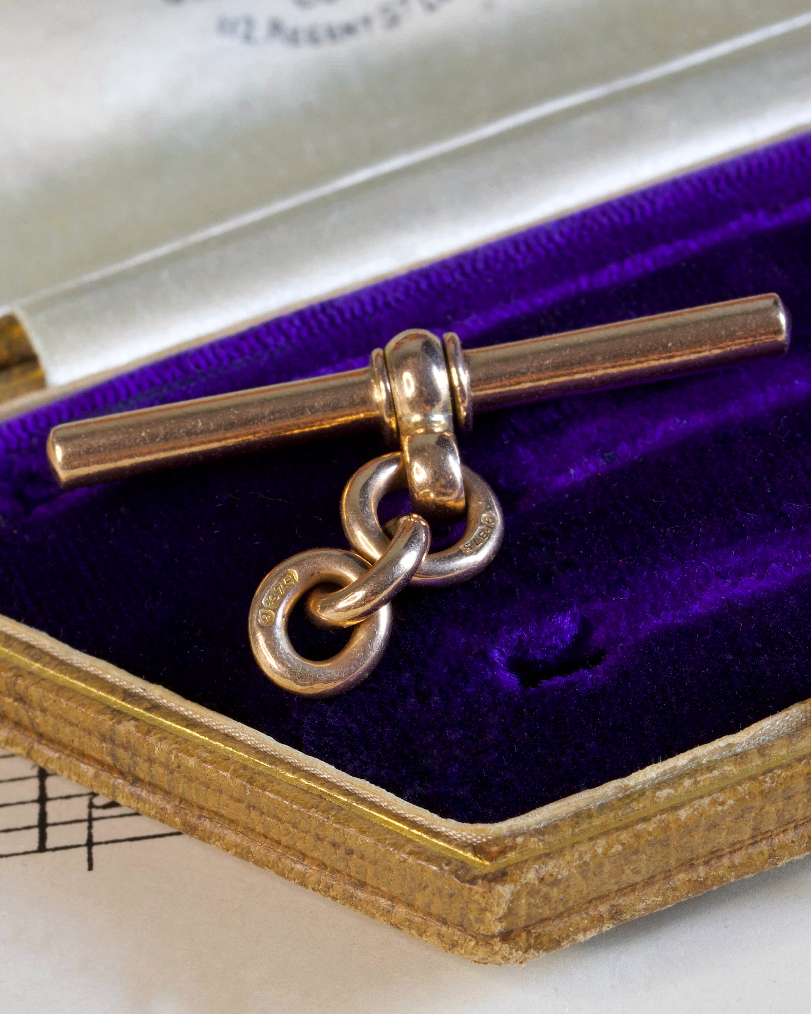 Antique Victorian 9ct Gold T-Bar With Extra Chunky Links