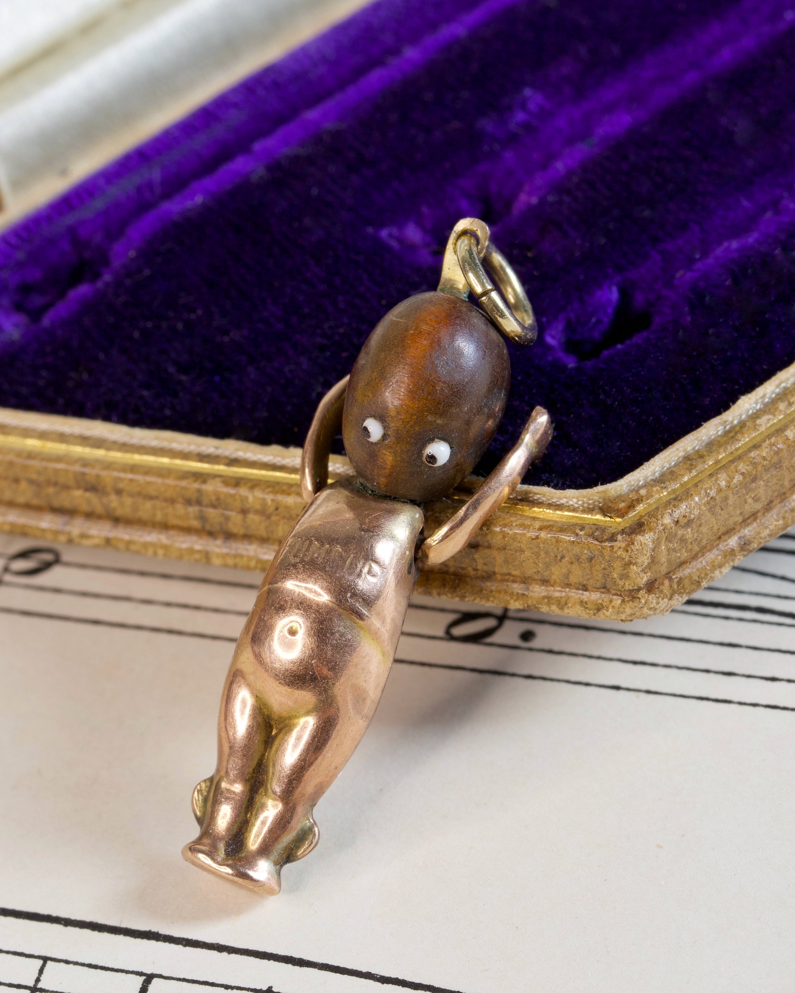 Rare WWI 9ct Gold ‘Fums Up’ Charm