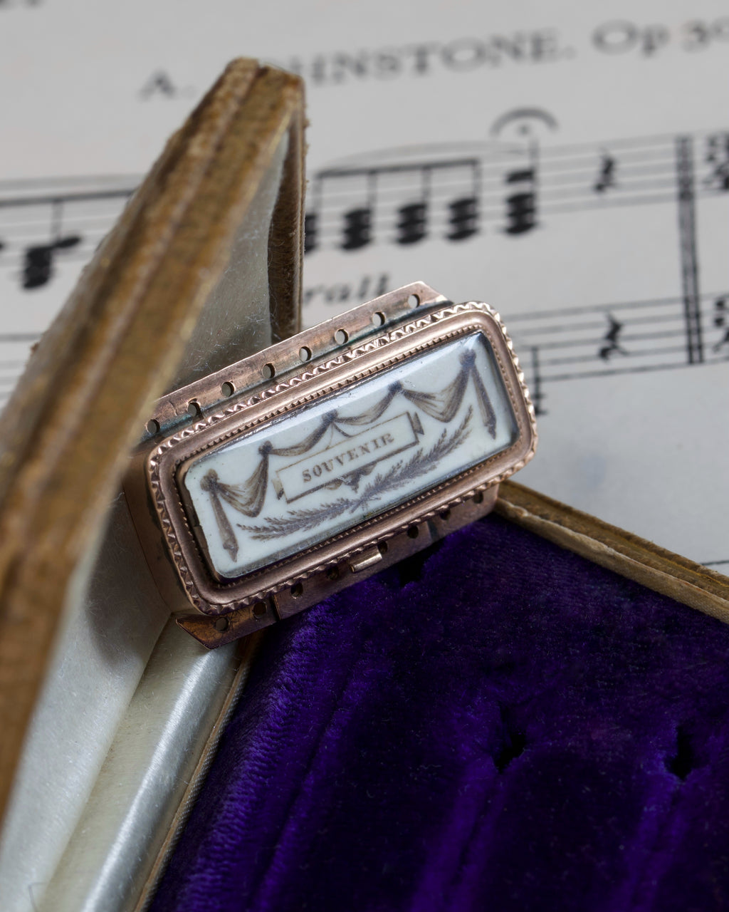 Georgian Gold ‘Souvenir’ Clasp