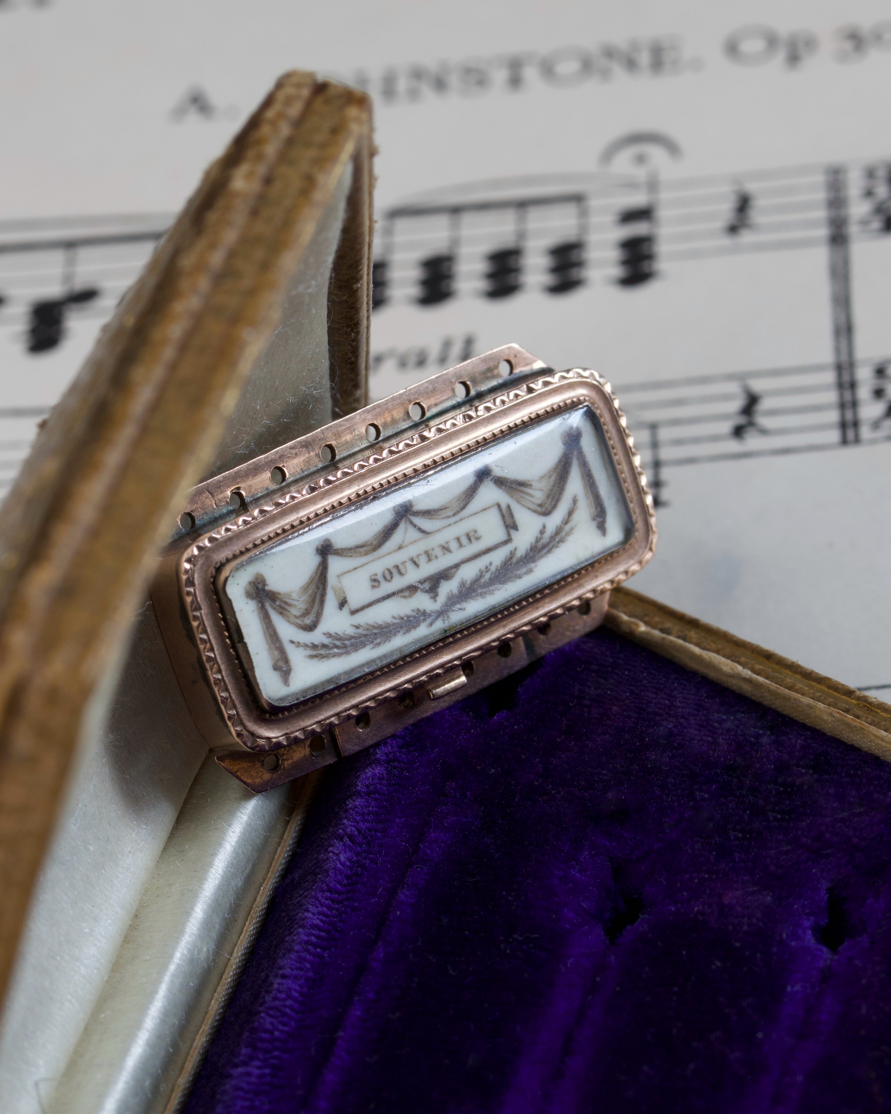 Georgian Gold ‘Souvenir’ Clasp