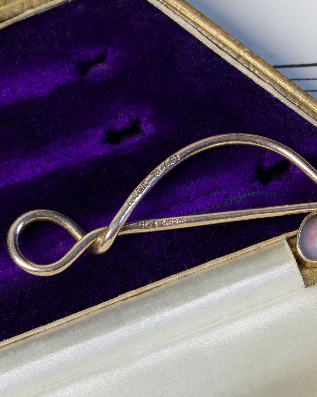 Antique 9ct Gold & Opal Murrle Bennett Pin Extender