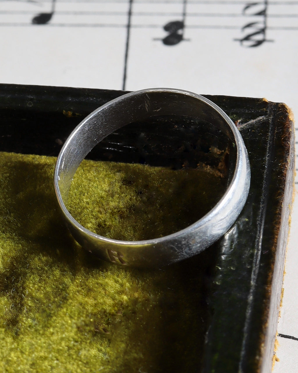Antique French ‘Souvenir’ Silver Ring