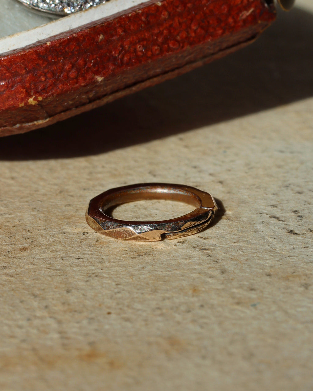 Georgian Faceted 9ct Rose Gold Split Ring