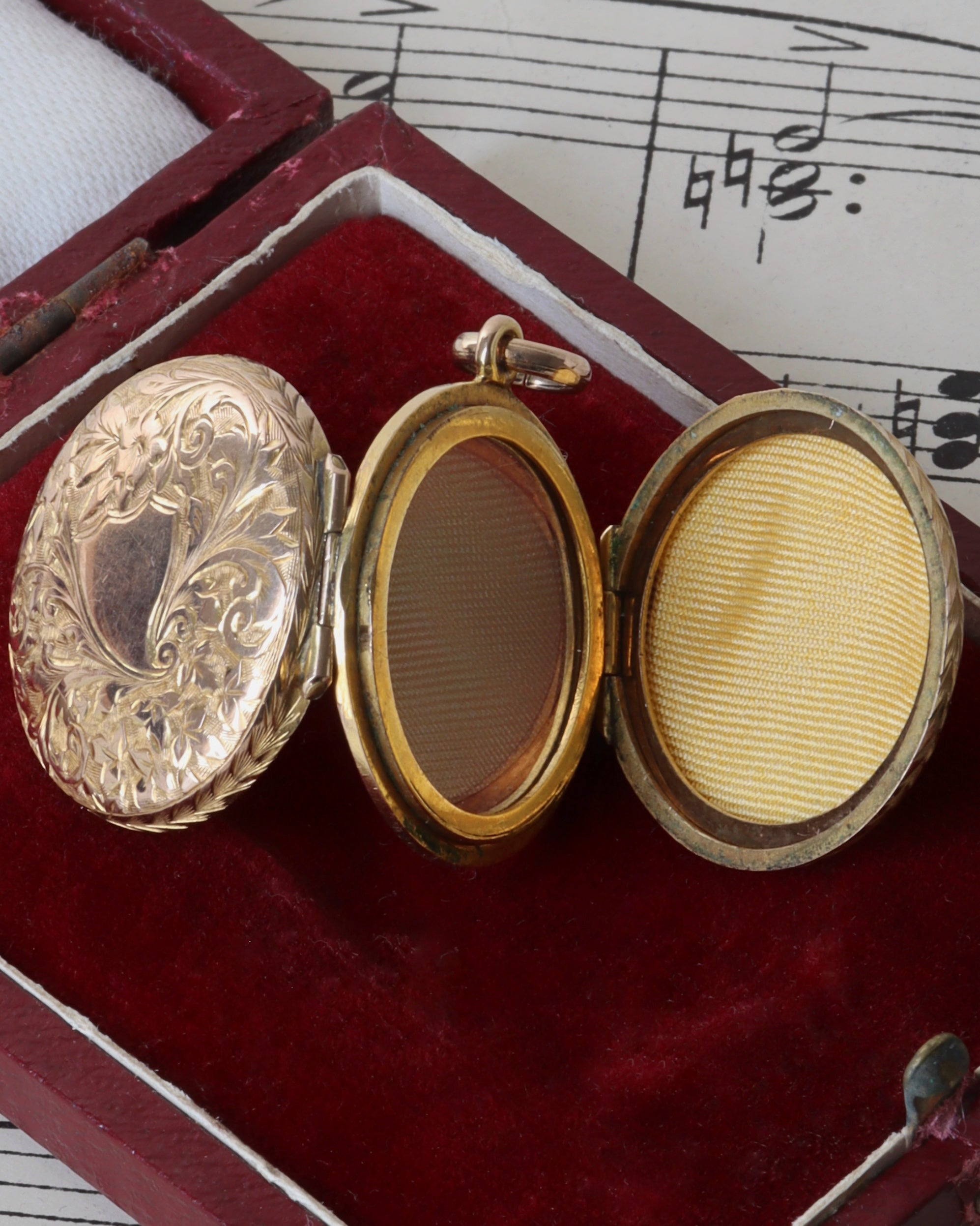 Victorian 9ct Gold Triple Photo Locket with Engraved Floral Design