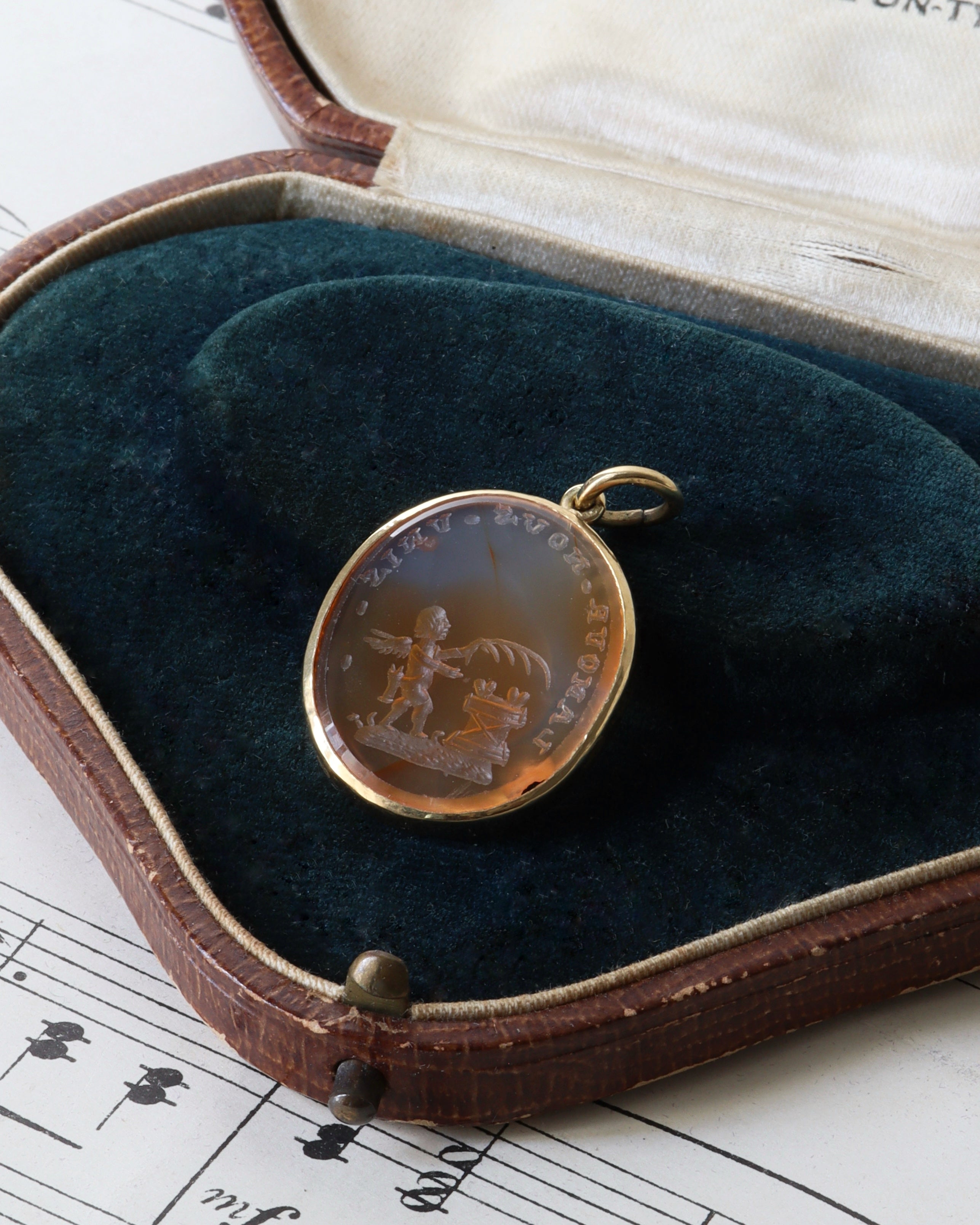 Georgian Engraved Carnelian Cherub Pendant in 14ct Gold