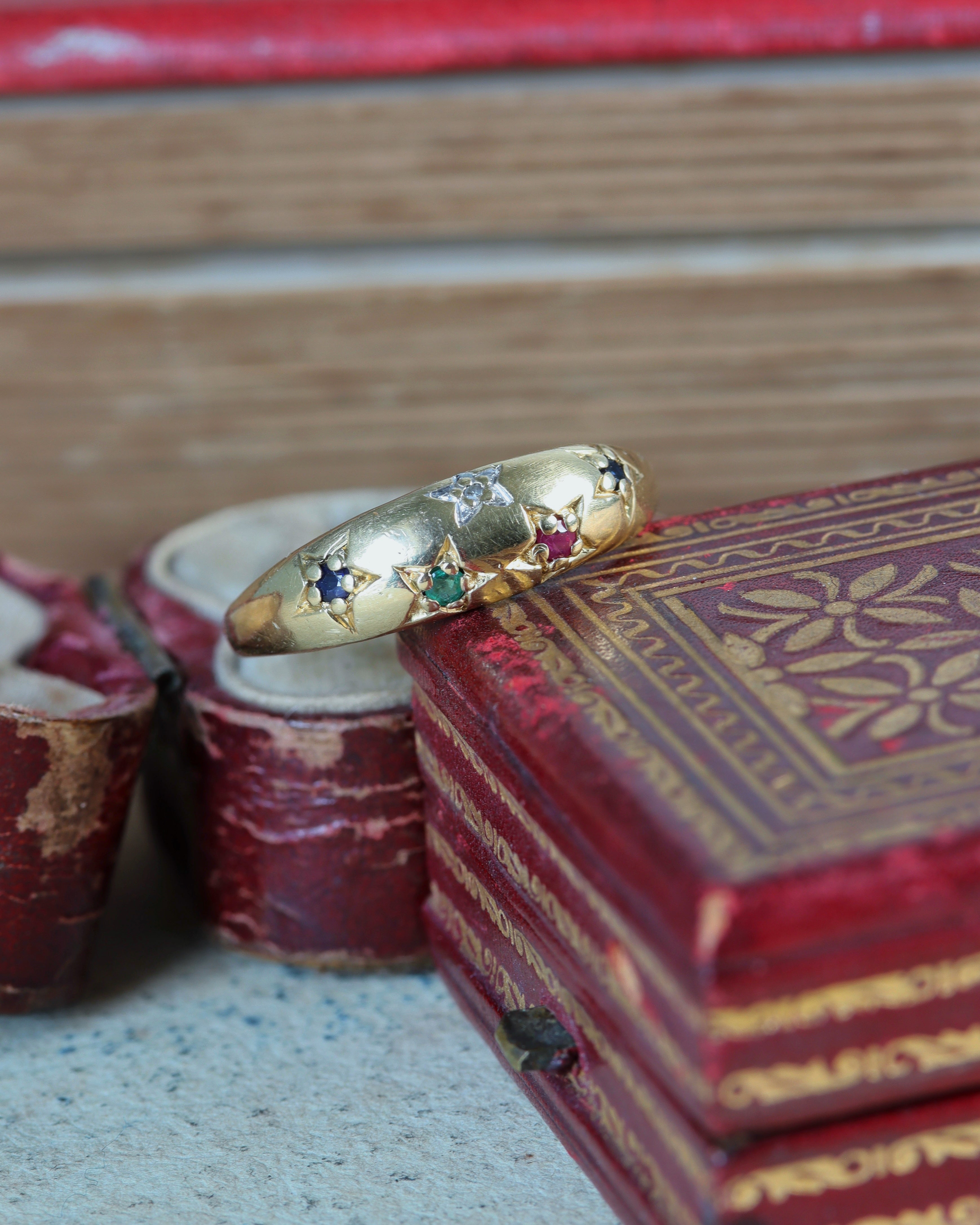 Vintage French Multi-Coloured Starburst Ring in 18ct Gold