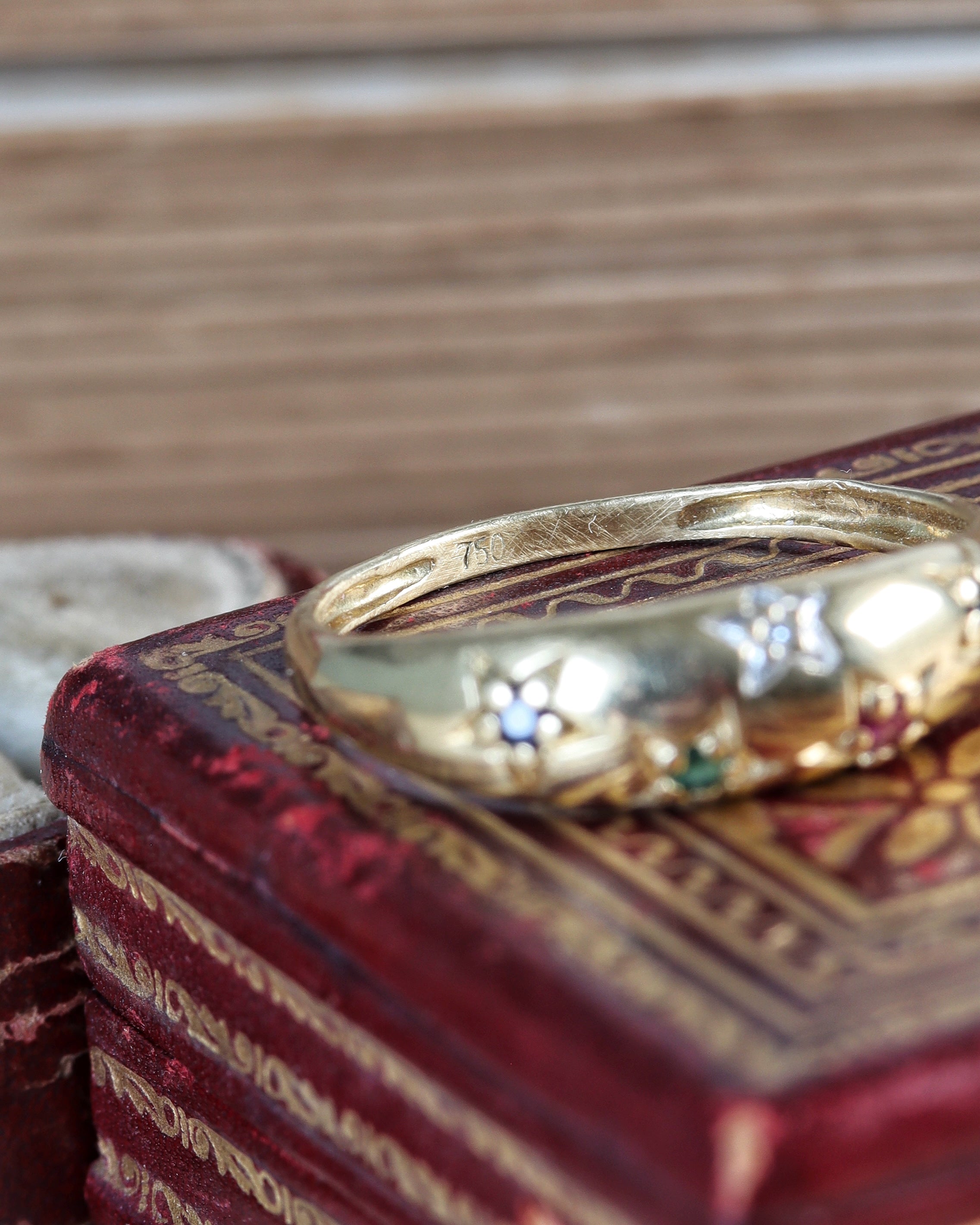 Vintage French Multi-Coloured Starburst Ring in 18ct Gold
