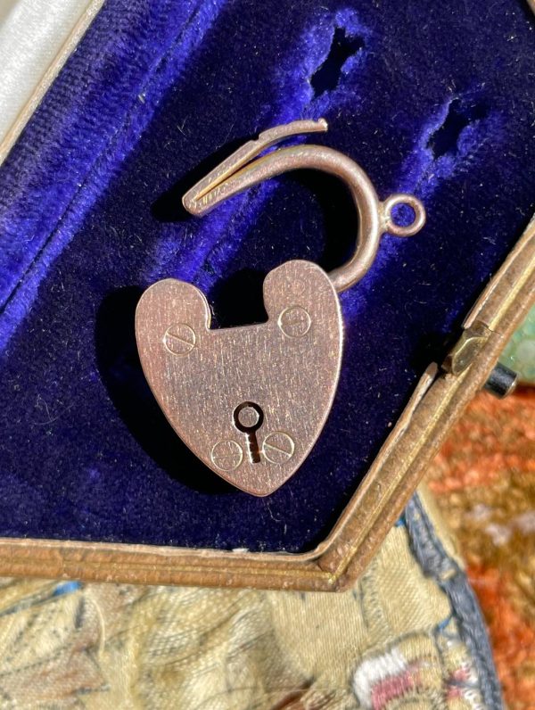 Antique Victorian 9ct Gold Heart Padlock Clasp - Image 3