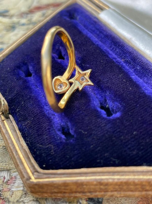Vintage 18ct Yellow Gold and Diamond Starburst Pinky Ring - Image 2