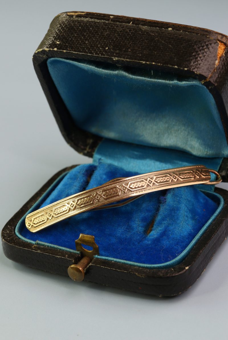 Antique Edwardian Neoclassical Gold Hairclip